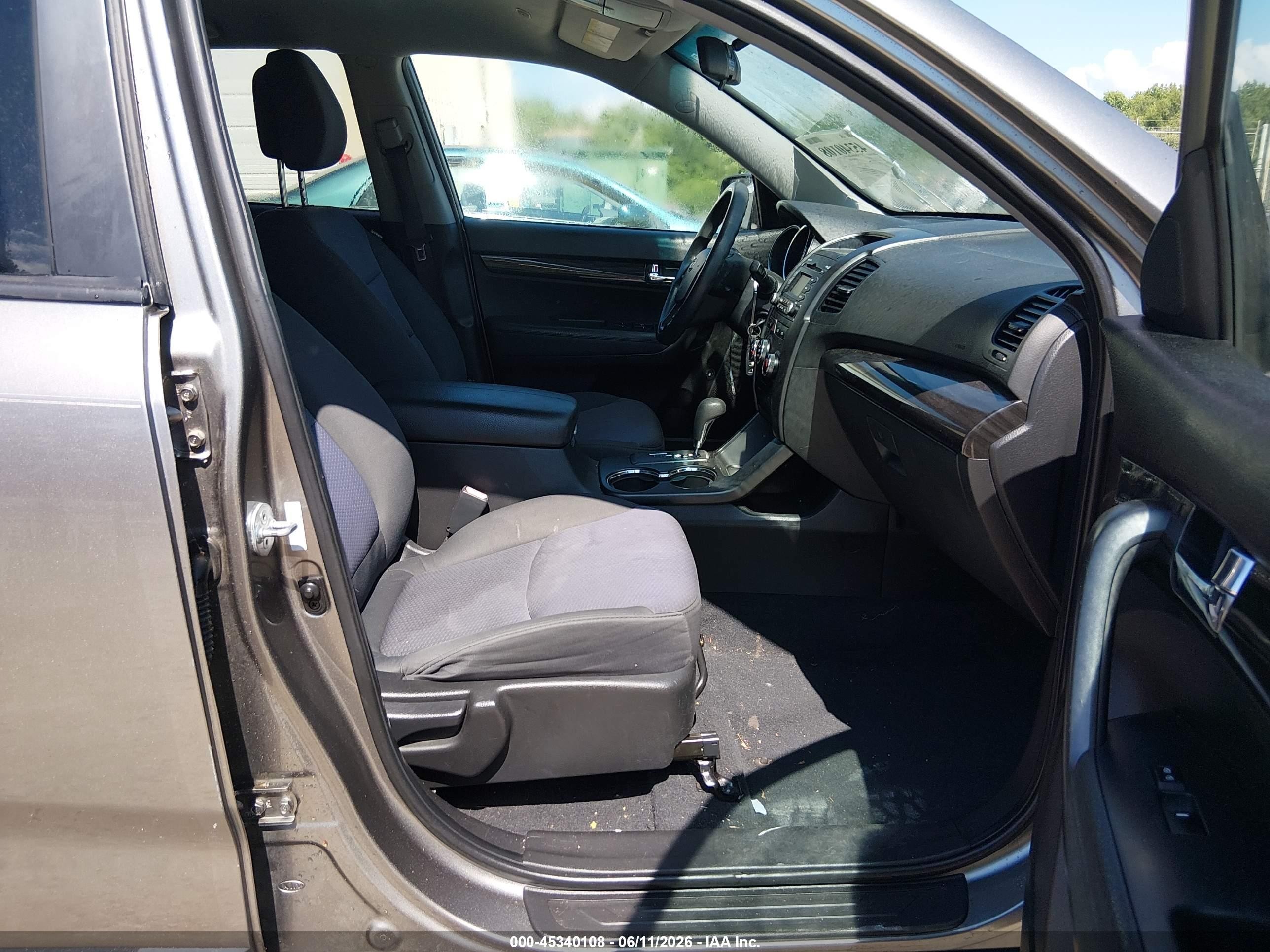 2012 Kia Sorento Lx Gray vin: 5XYKT3A11CG189166