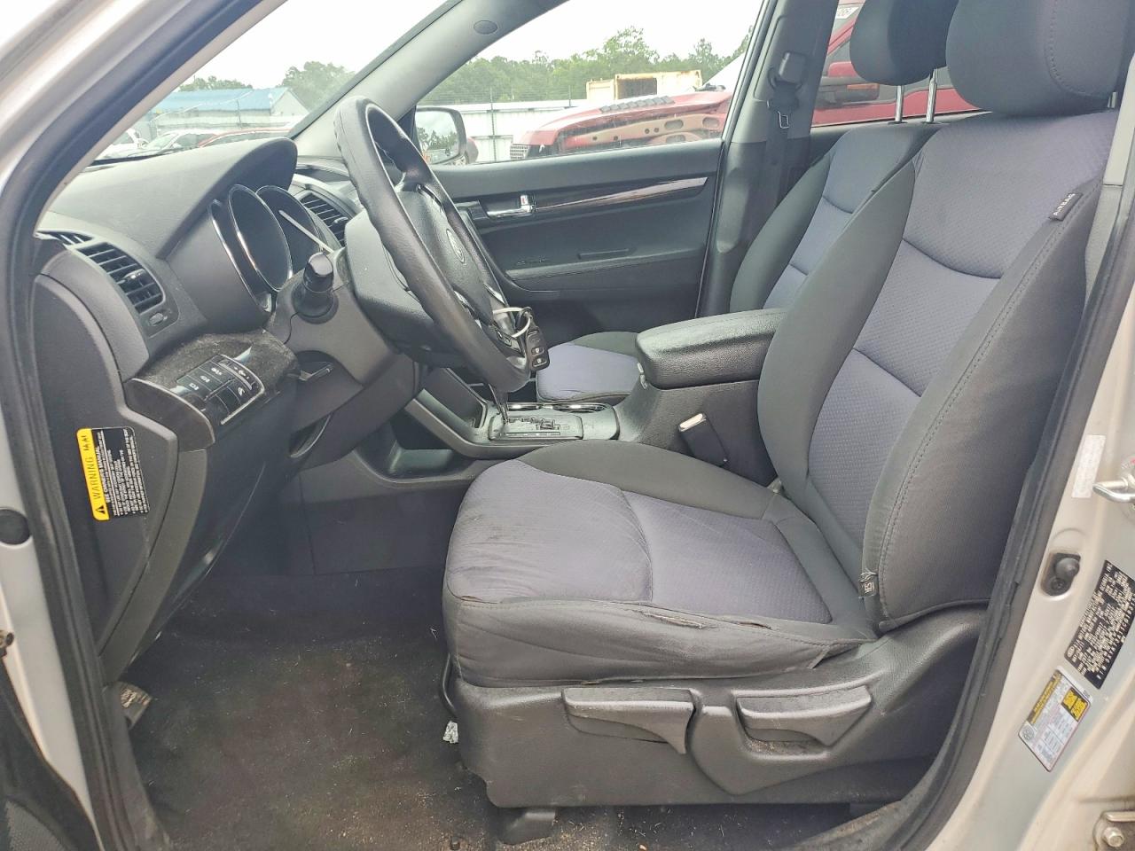 2012 Kia Sorento Lx Silver vin: 5XYKT3A11CG193153