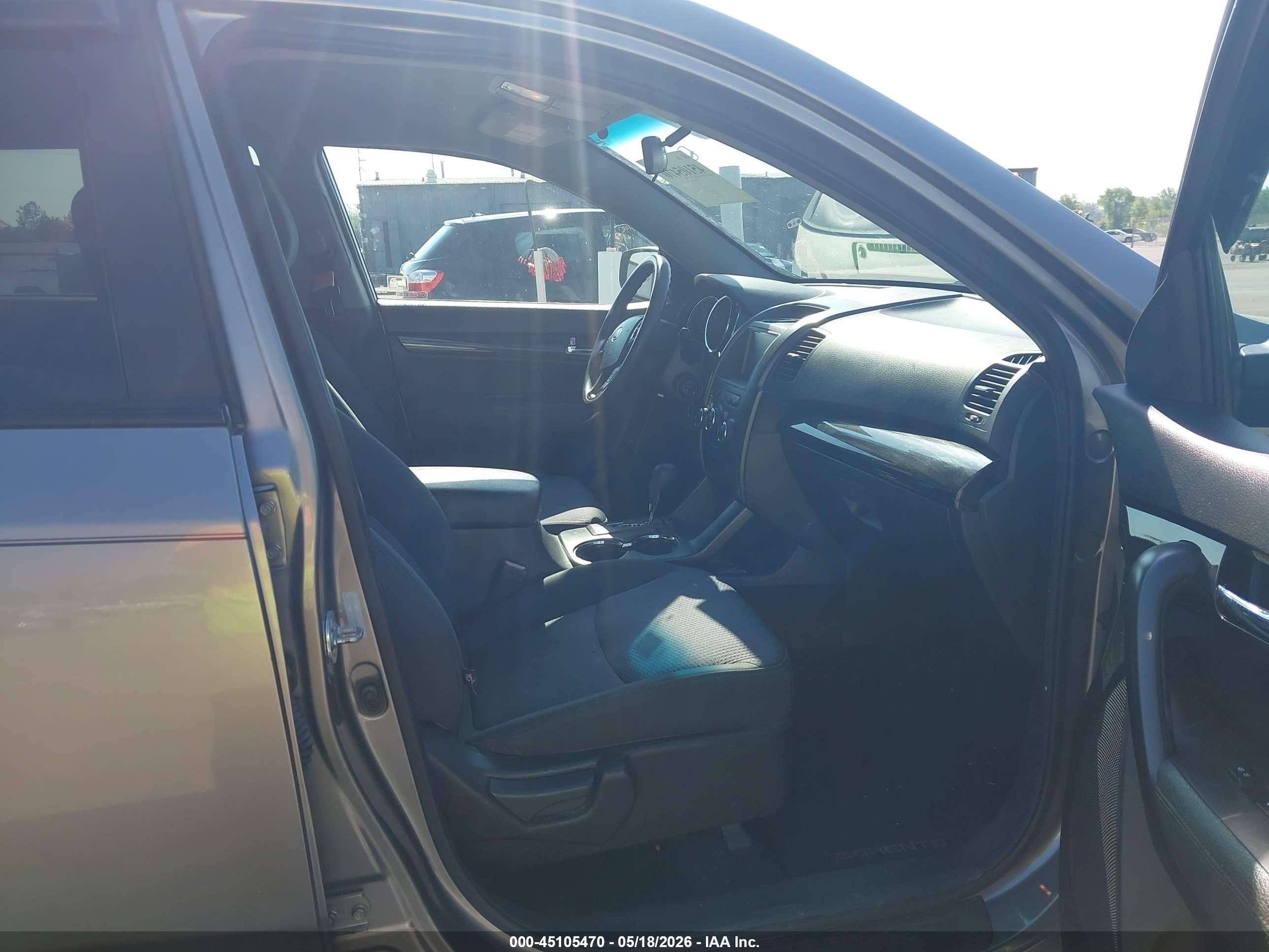 2012 Kia Sorento Lx Gray vin: 5XYKT3A11CG216897