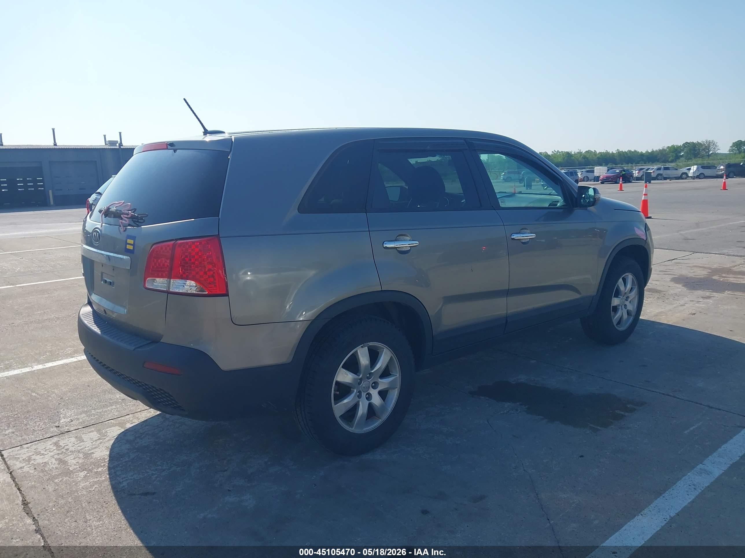 2012 Kia Sorento Lx Gray vin: 5XYKT3A11CG216897