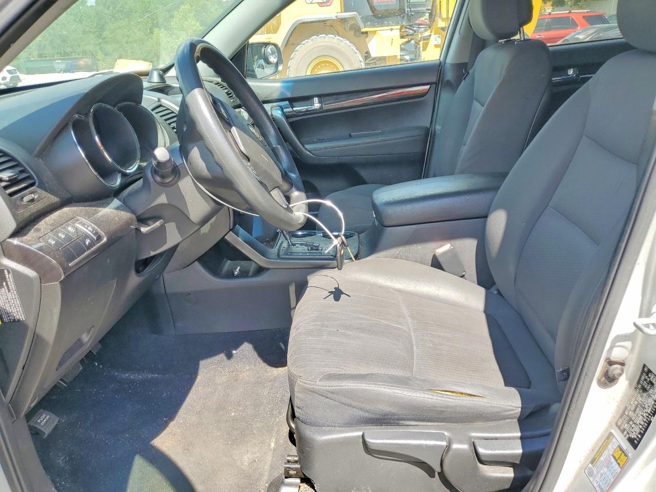2012 Kia Sorento Lx Silver vin: 5XYKT3A11CG245607