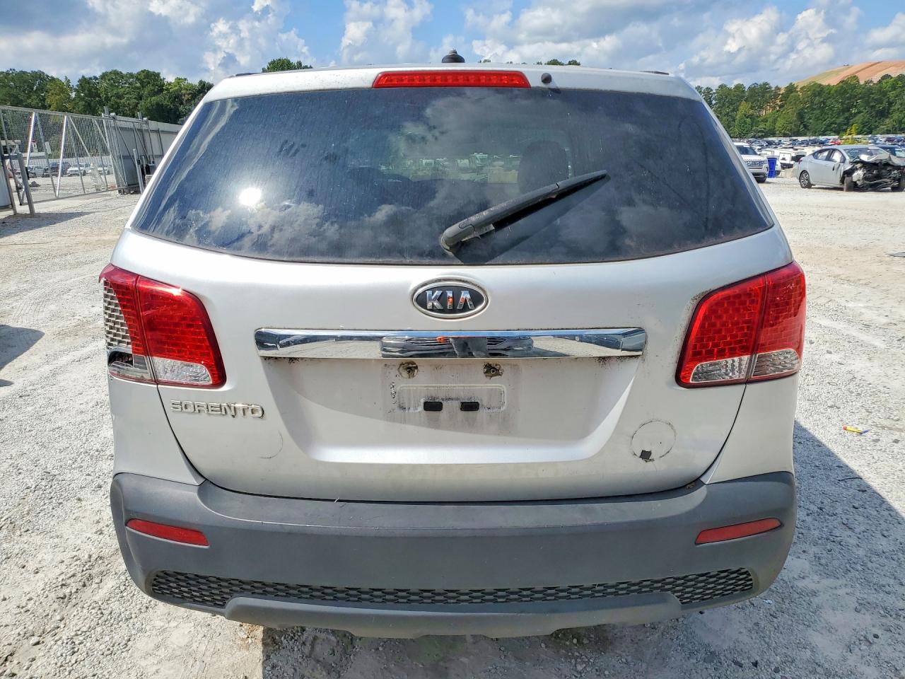 2012 Kia Sorento Lx Silver vin: 5XYKT3A11CG245607