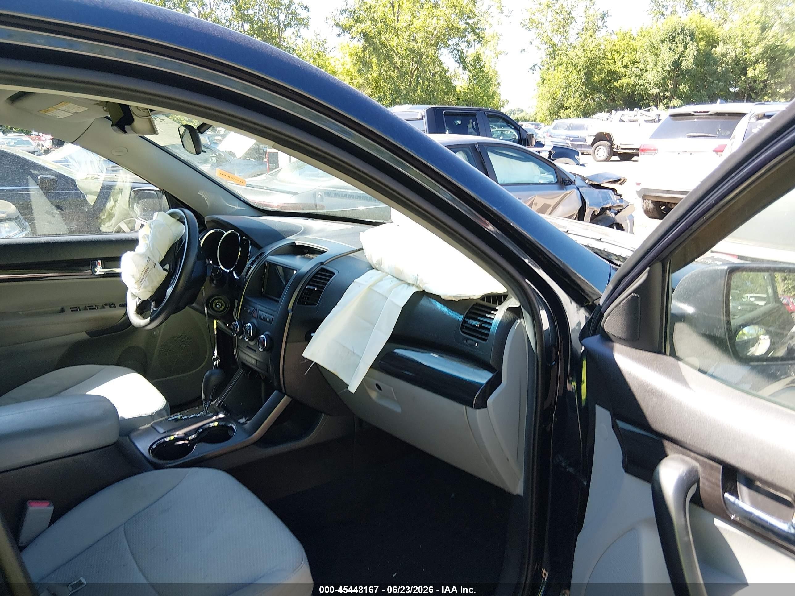 2013 Kia Sorento Lx Blue vin: 5XYKT3A11DG335325