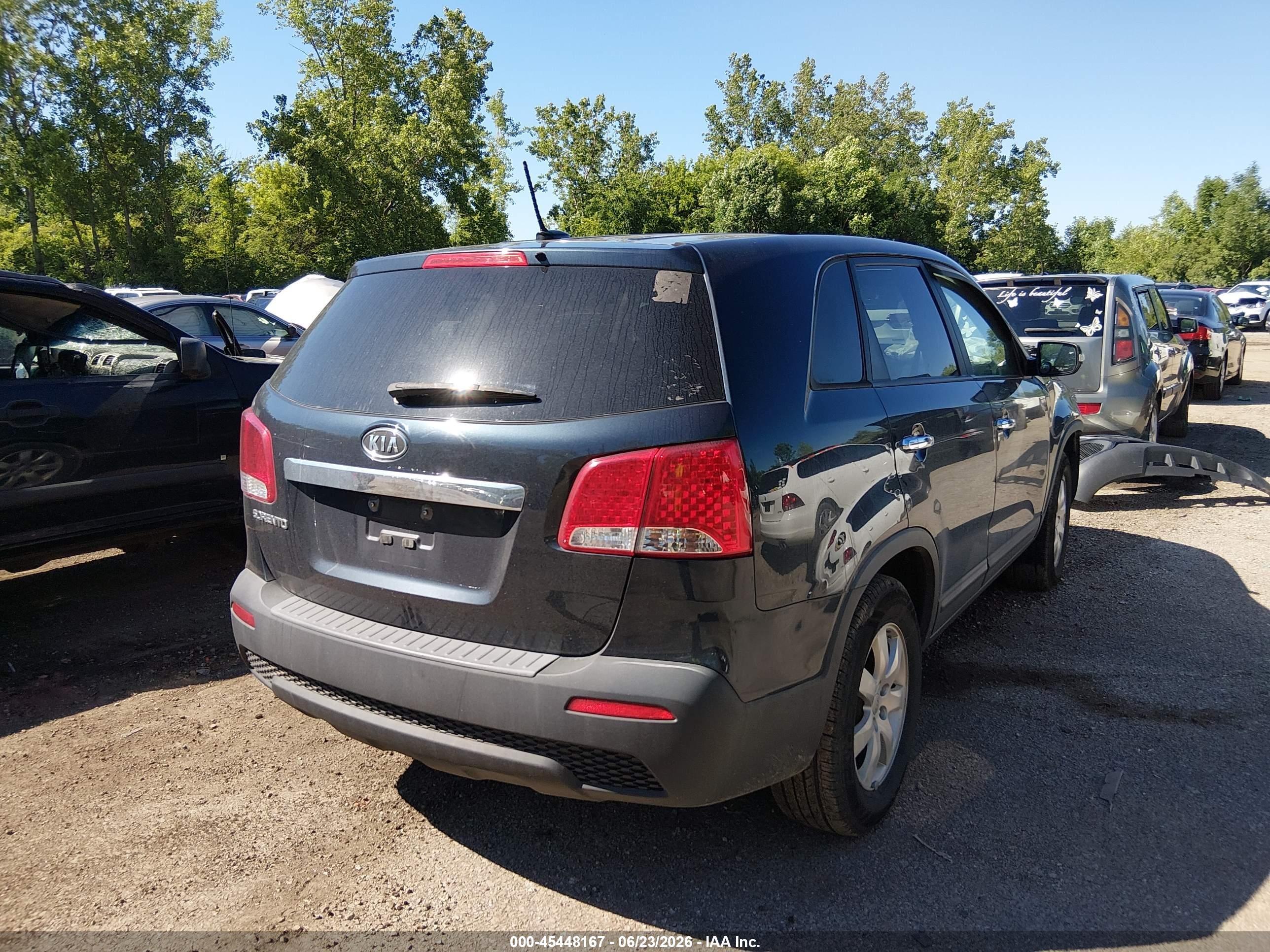 2013 Kia Sorento Lx Blue vin: 5XYKT3A11DG335325