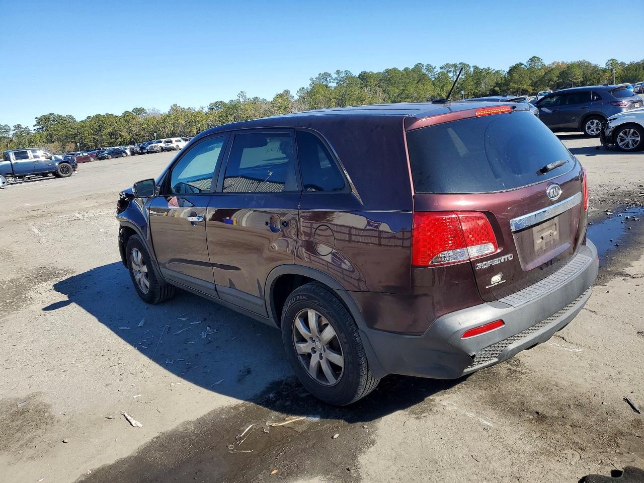 2013 Kia Sorento Lx Burgundy vin: 5XYKT3A11DG337673