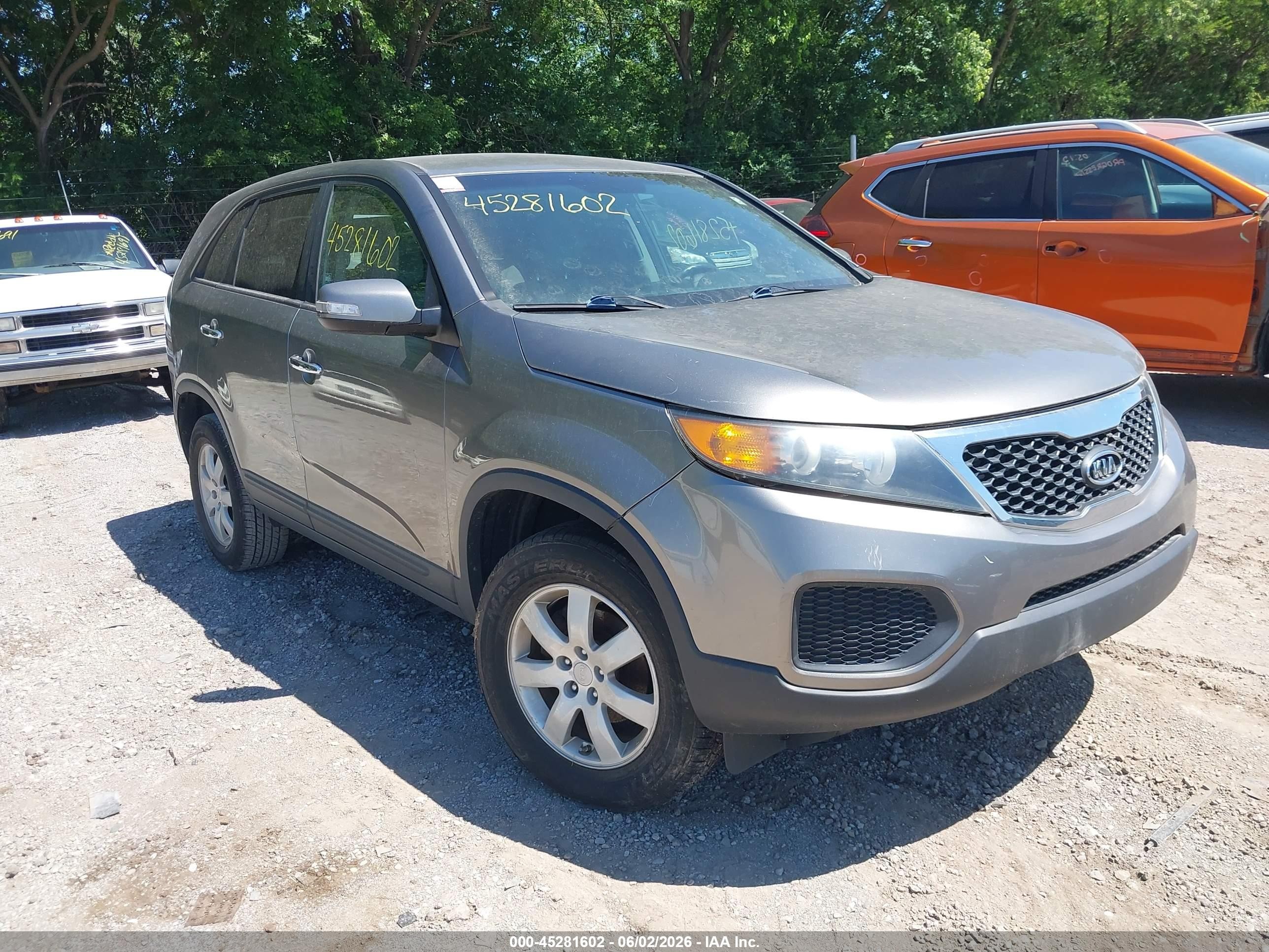 2011 Kia Sorento Lx Gray vin: 5XYKT3A12BG022278