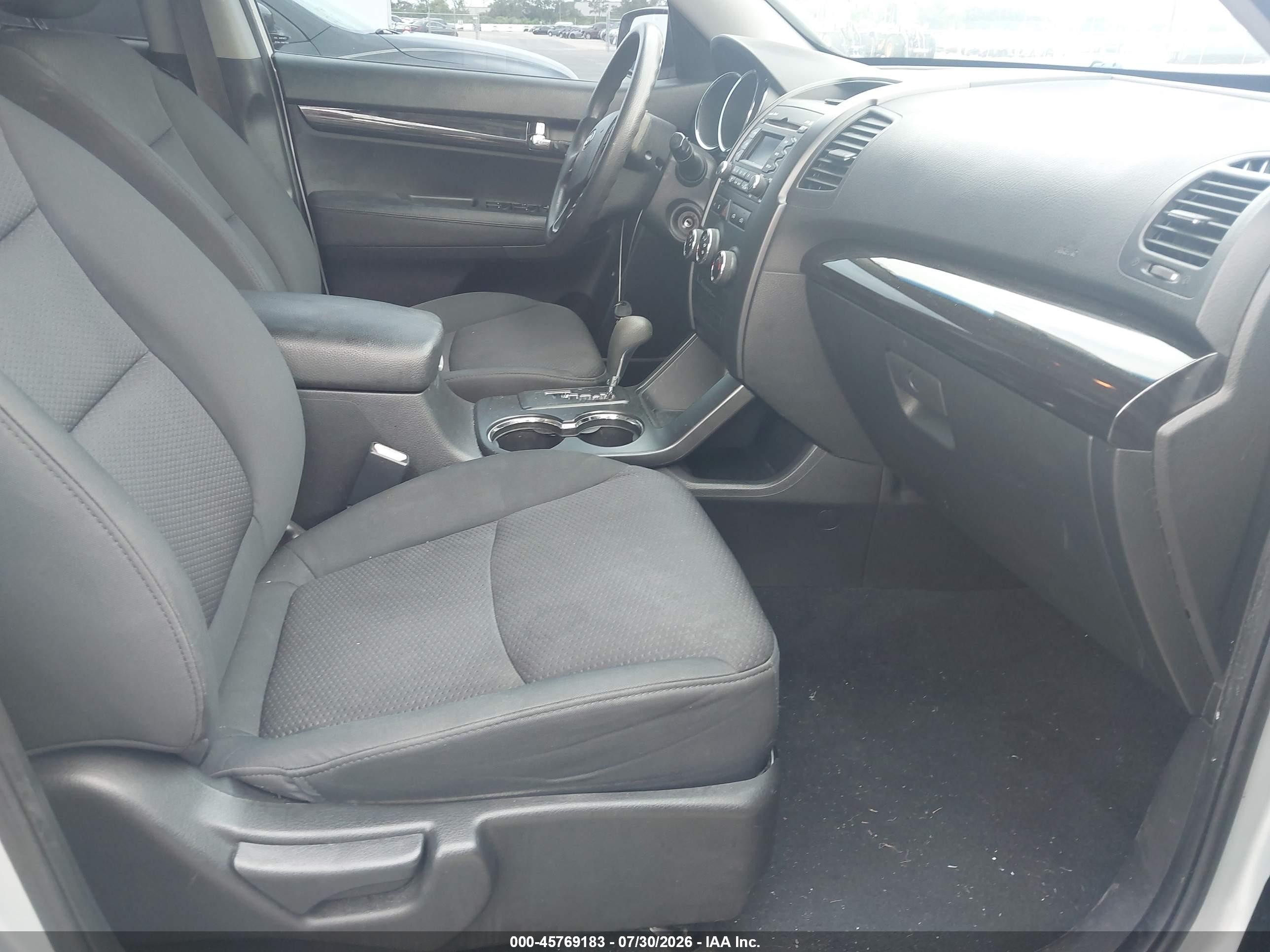 2011 Kia Sorento Lx Silver vin: 5XYKT3A12BG087809