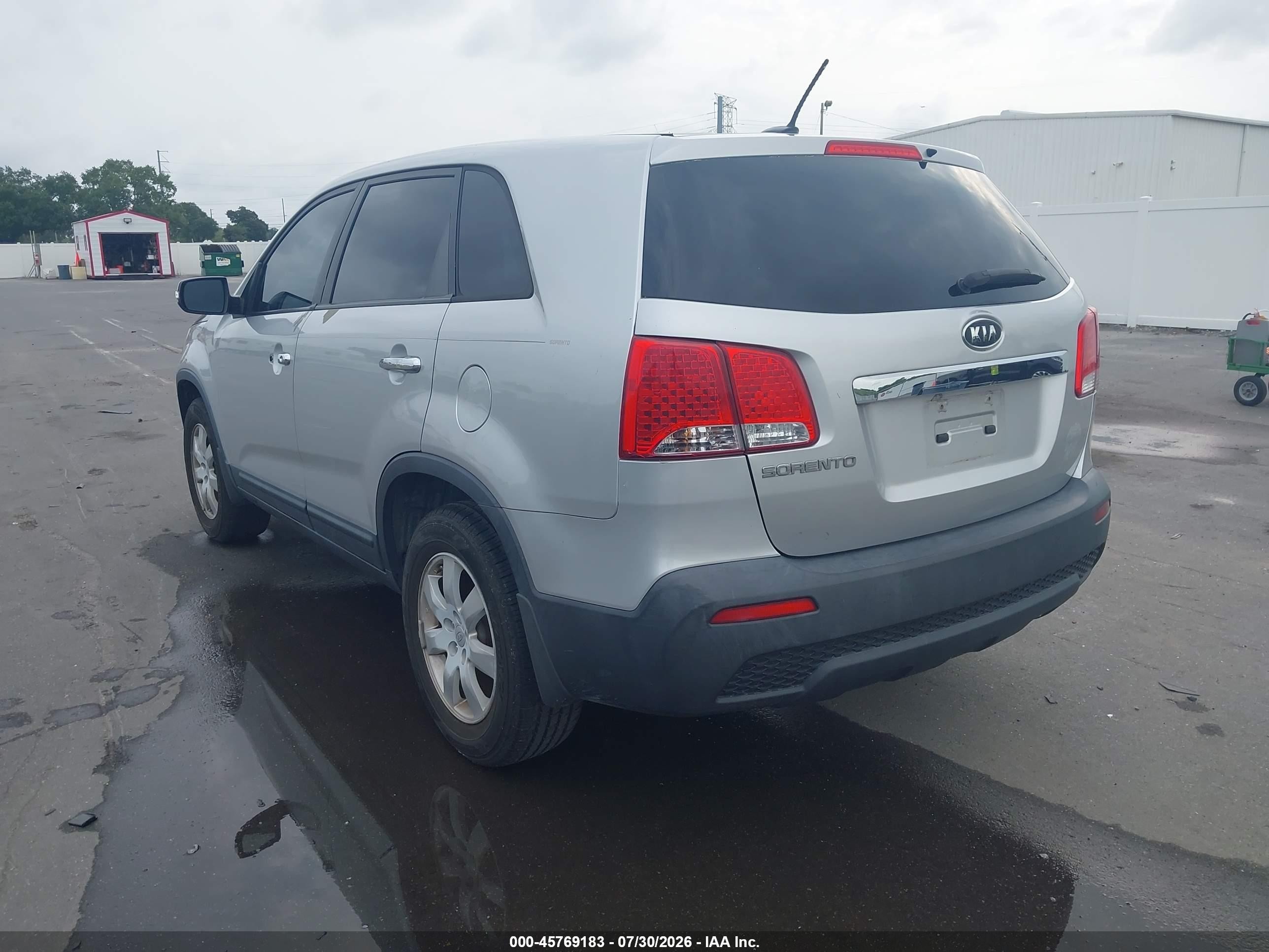 2011 Kia Sorento Lx Silver vin: 5XYKT3A12BG087809
