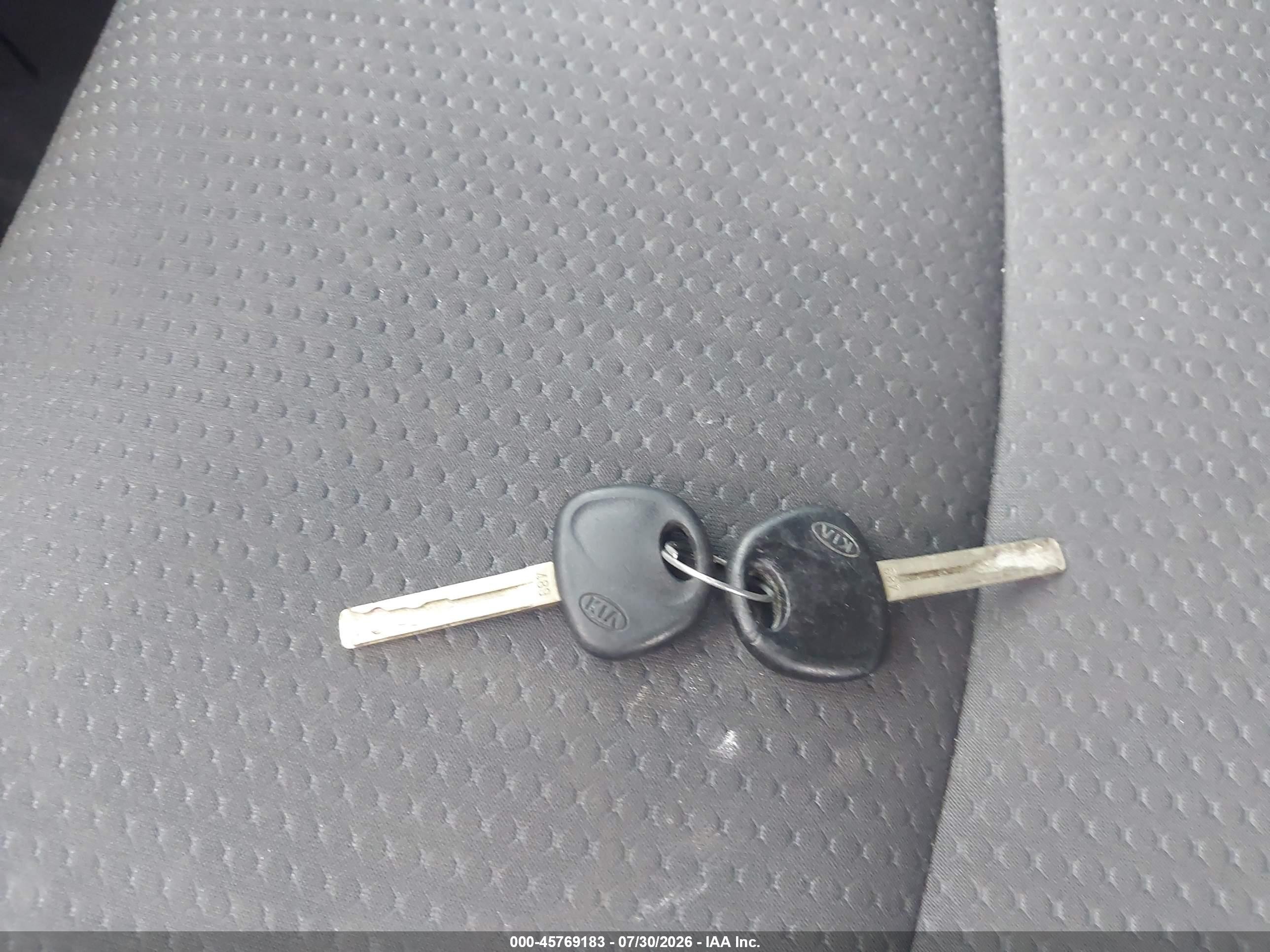 2011 Kia Sorento Lx Silver vin: 5XYKT3A12BG087809