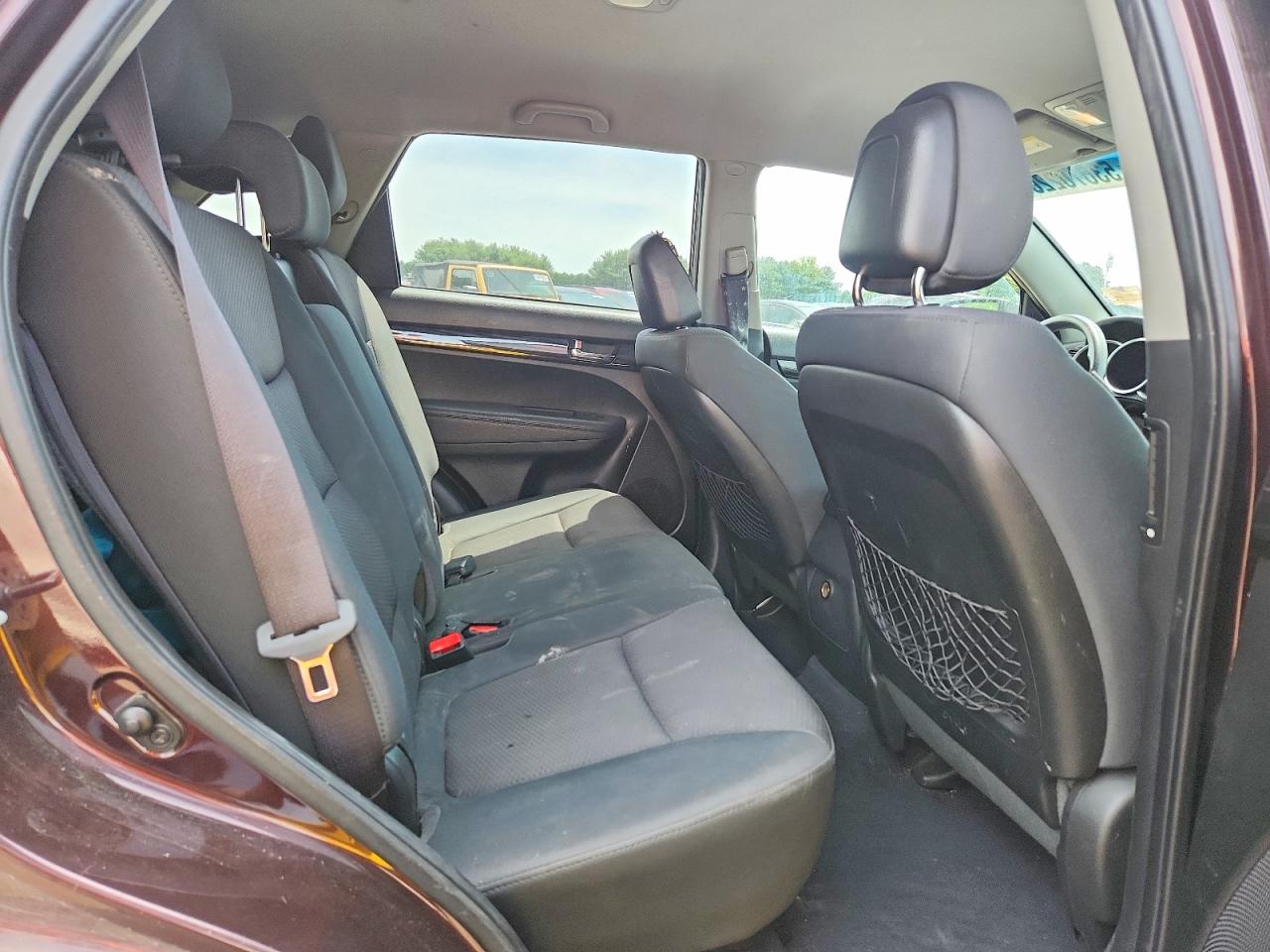 2011 Kia Sorento Lx Burgundy vin: 5XYKT3A12BG097689