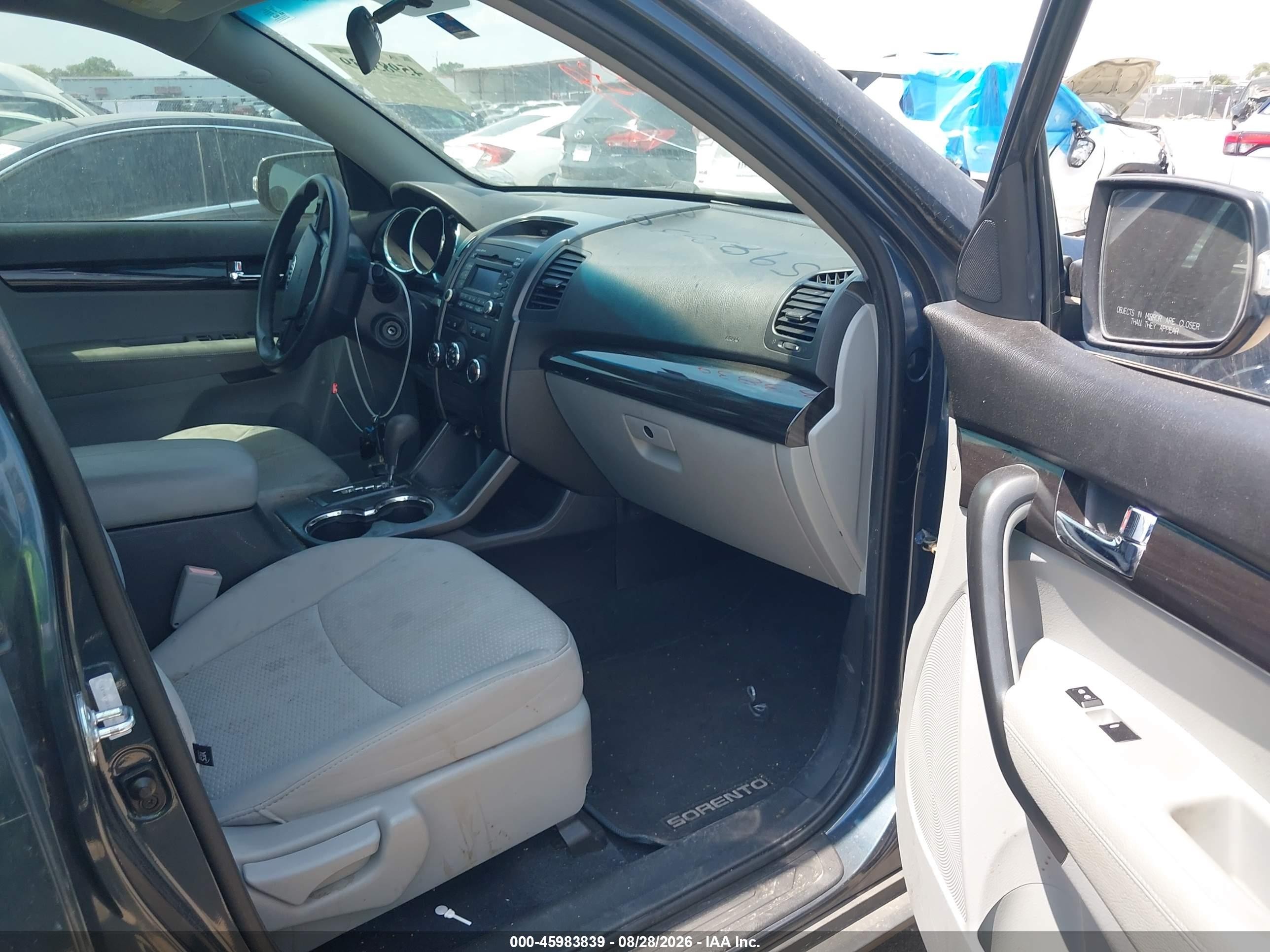2012 Kia Sorento Lx Light Blue vin: 5XYKT3A12CG192870