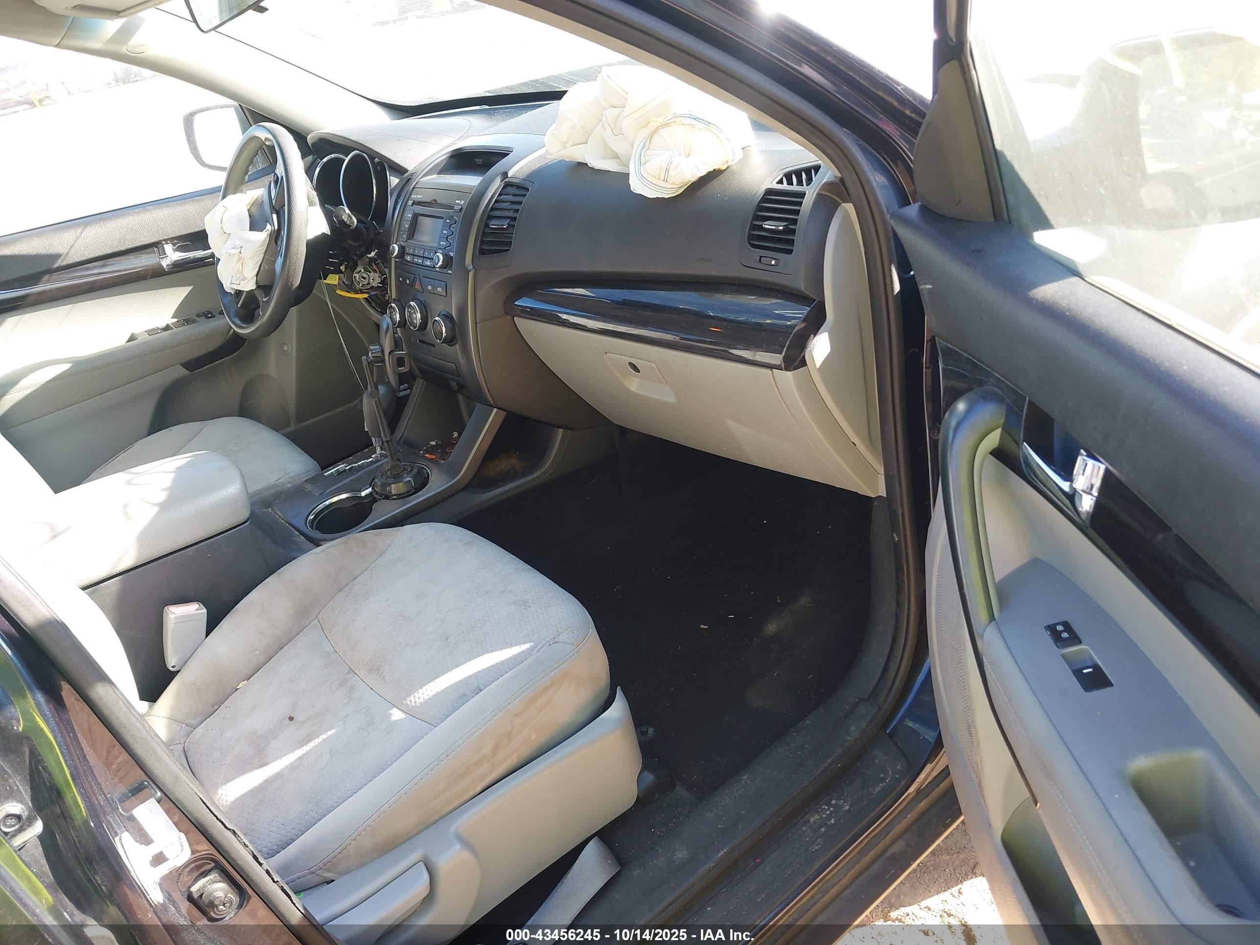 2012 Kia Sorento Lx Blue vin: 5XYKT3A12CG233367