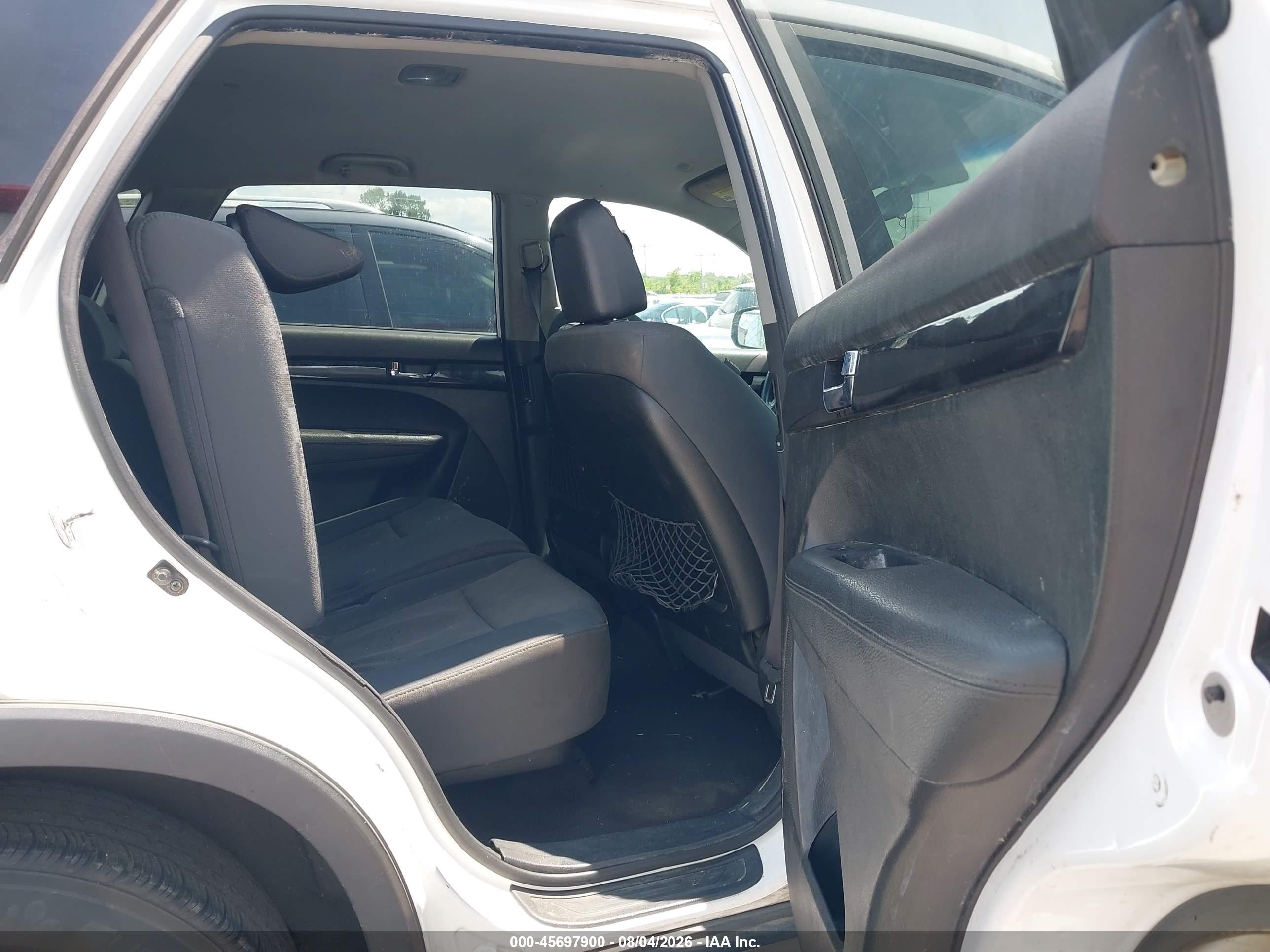 2013 Kia Sorento Lx White vin: 5XYKT3A12DG378152