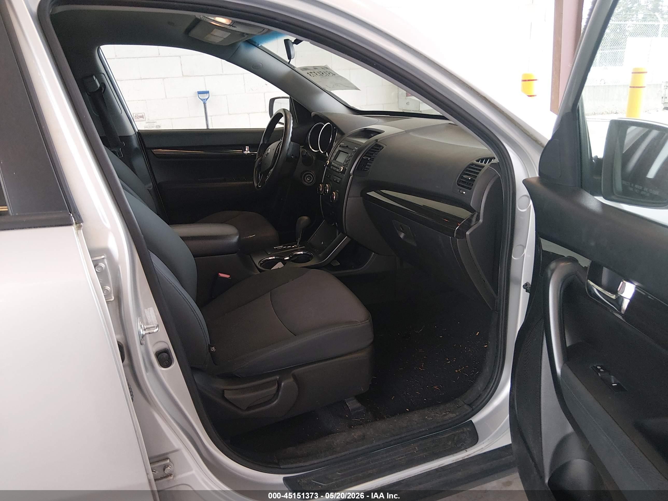 2013 Kia Sorento Lx Silver vin: 5XYKT3A12DG409755