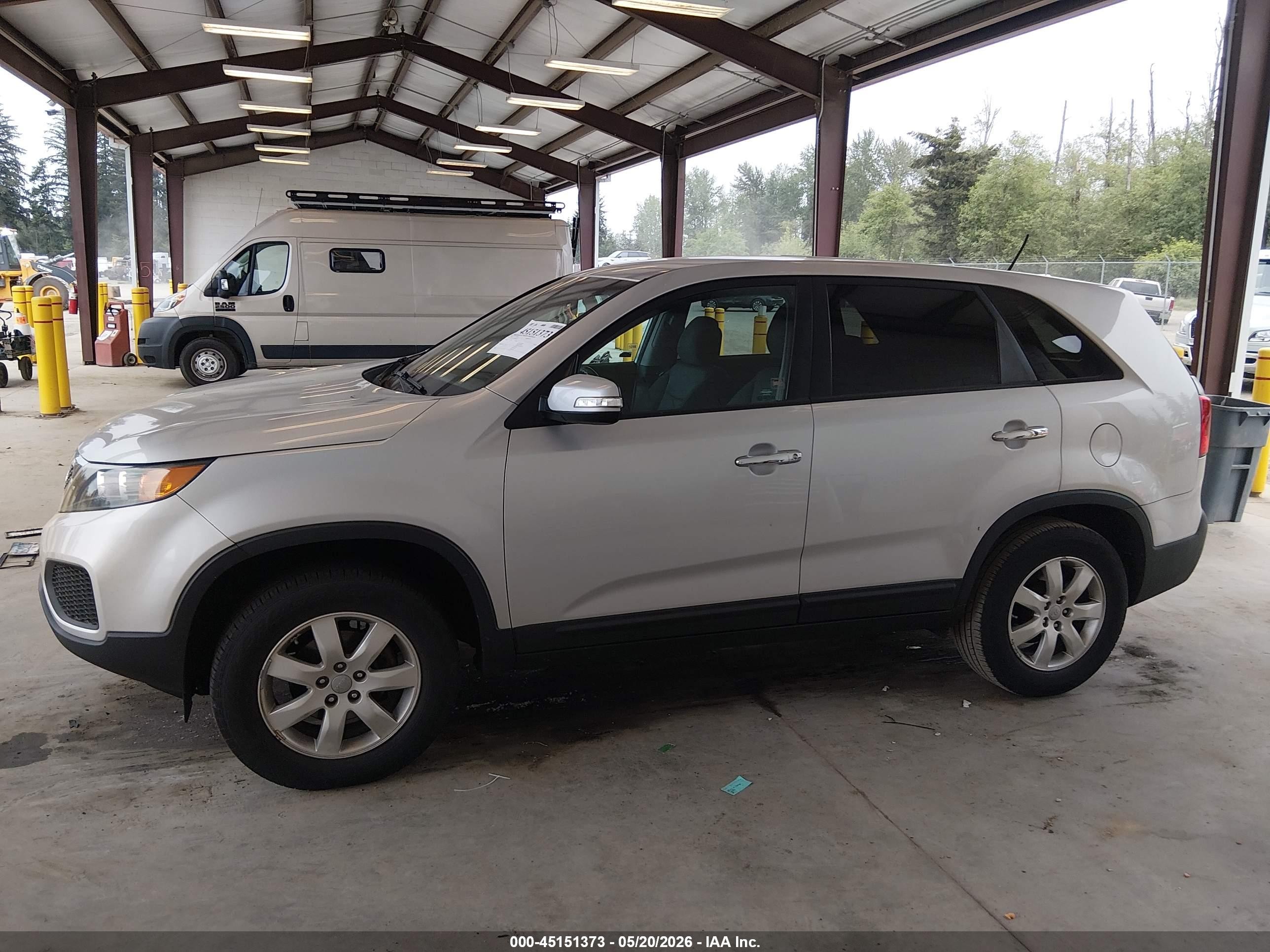 2013 Kia Sorento Lx Silver vin: 5XYKT3A12DG409755