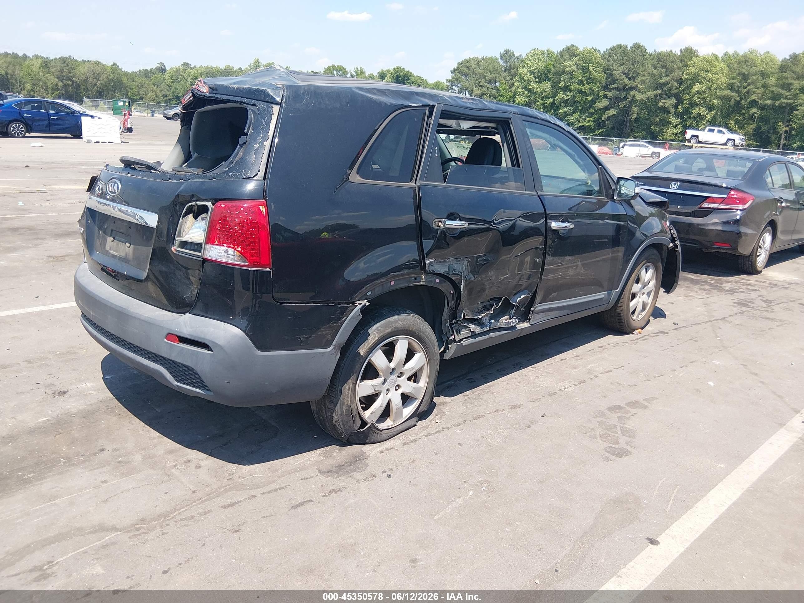 2011 Kia Sorento Lx Black vin: 5XYKT3A13BG059064