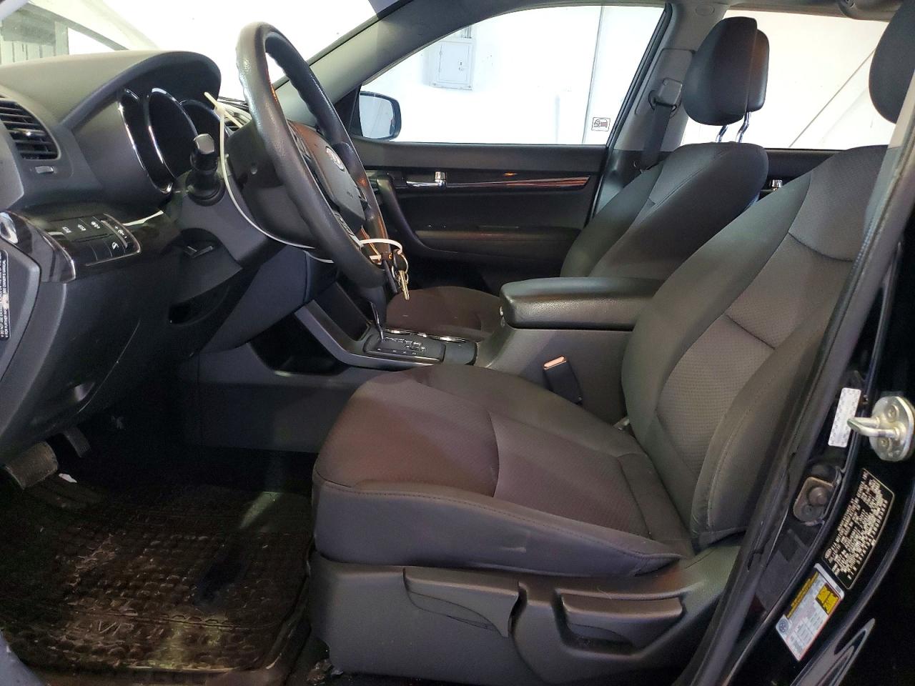 2011 Kia Sorento Lx Black vin: 5XYKT3A13BG083686