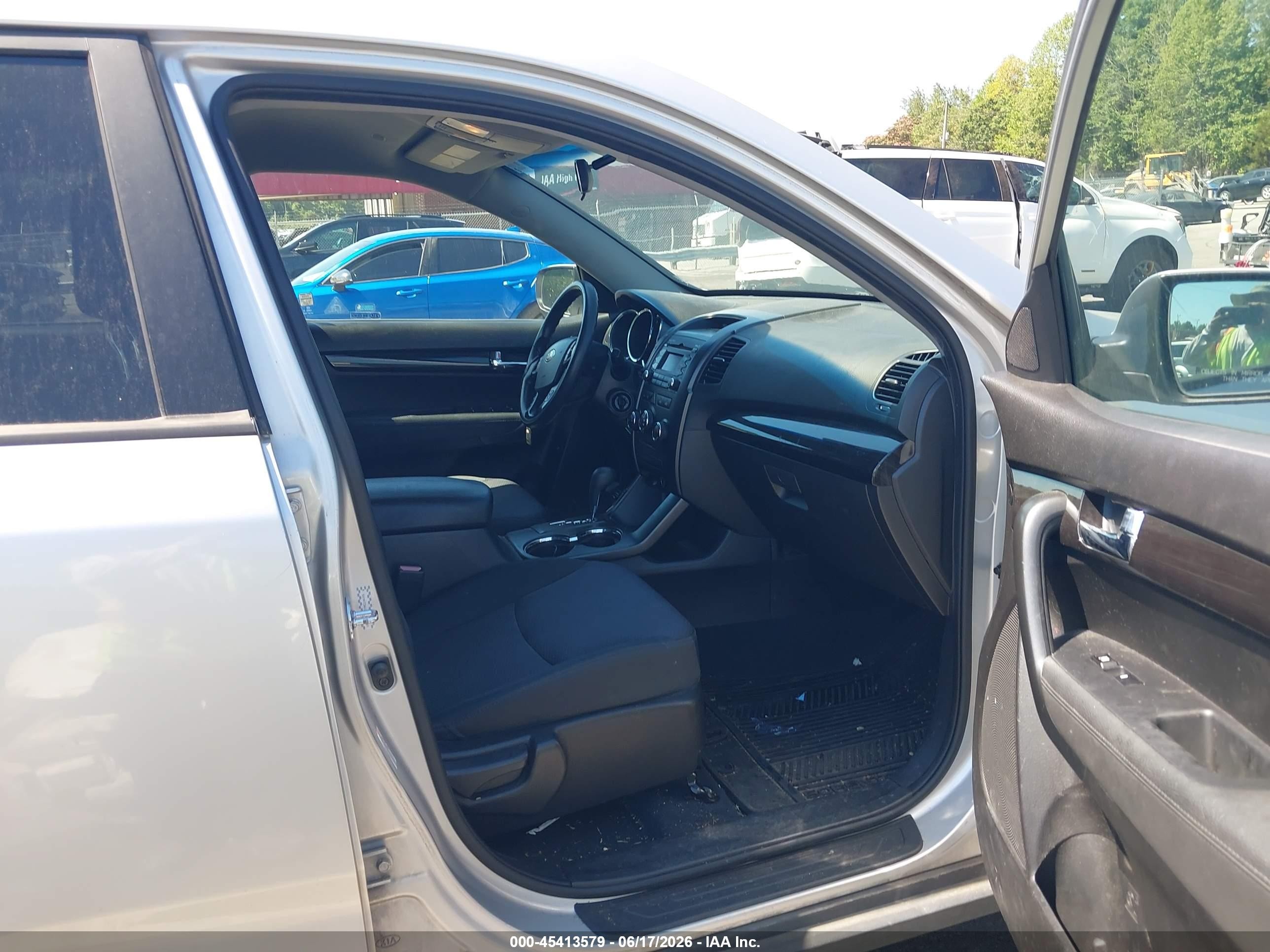 2011 Kia Sorento Lx Gray vin: 5XYKT3A13BG093487