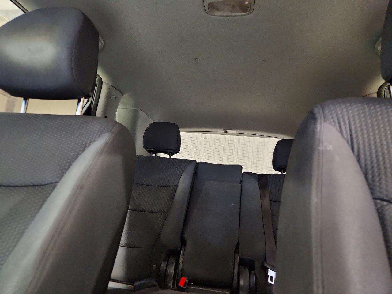 2011 Kia Sorento Lx Черный vin: 5XYKT3A13BG125645