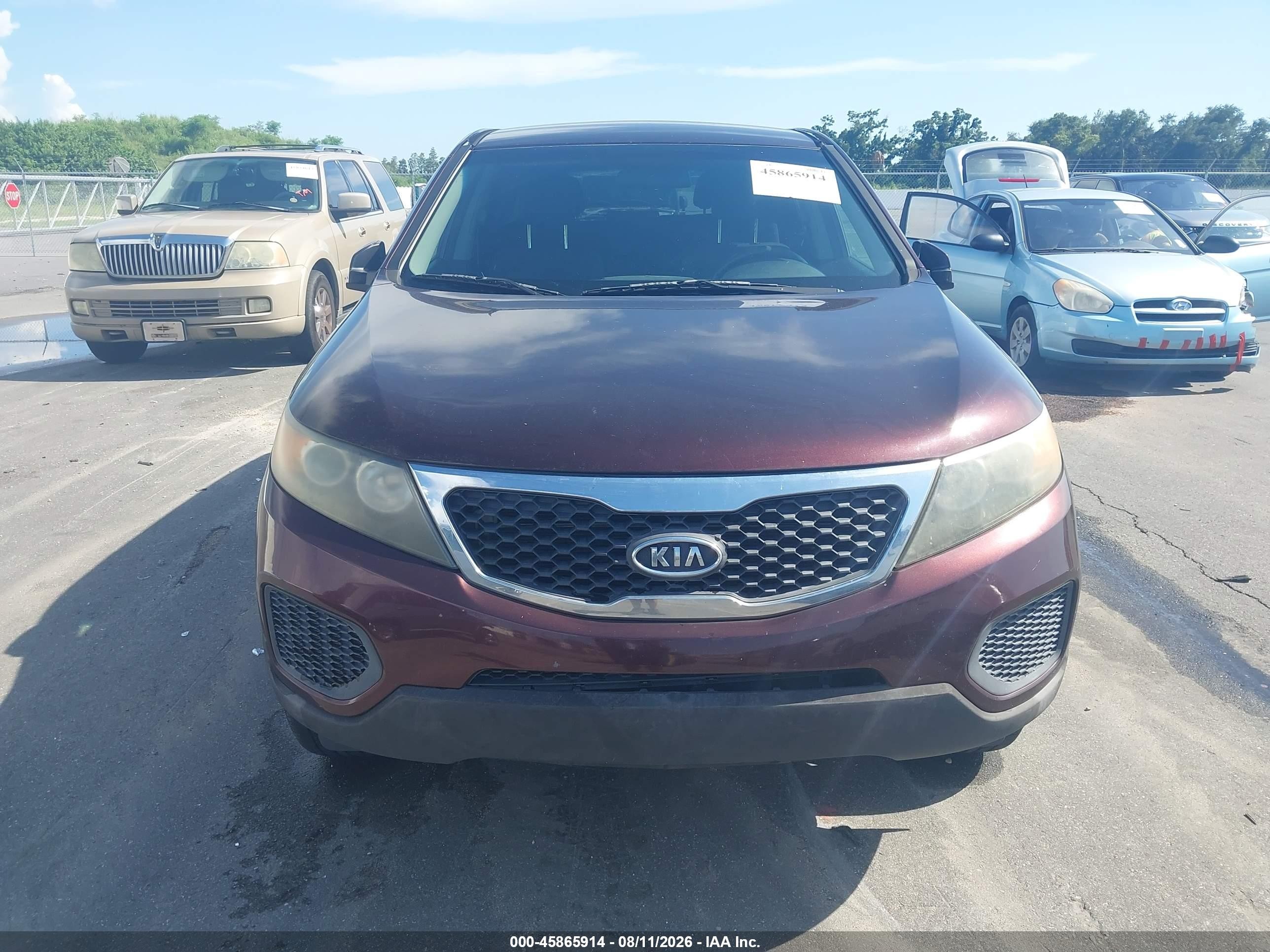 2011 Kia Sorento Lx Бордовый vin: 5XYKT3A13BG139142