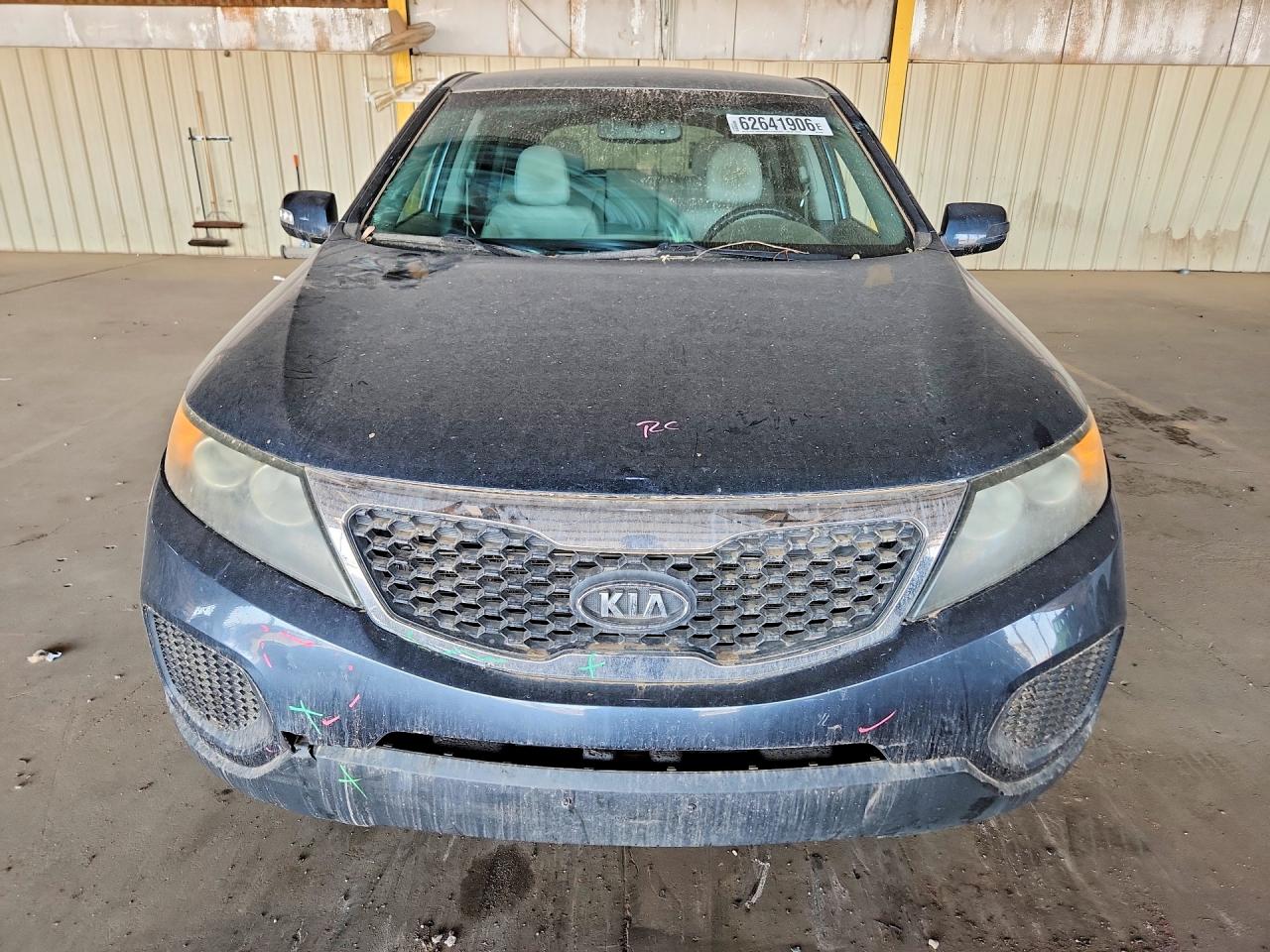 2012 Kia Sorento Lx Серый vin: 5XYKT3A13CG204055