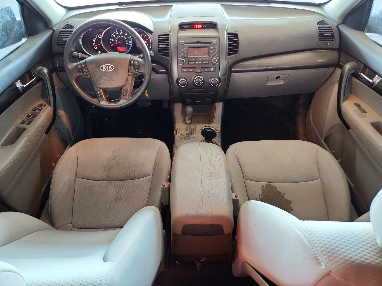 2012 Kia Sorento Lx Серый vin: 5XYKT3A13CG204055