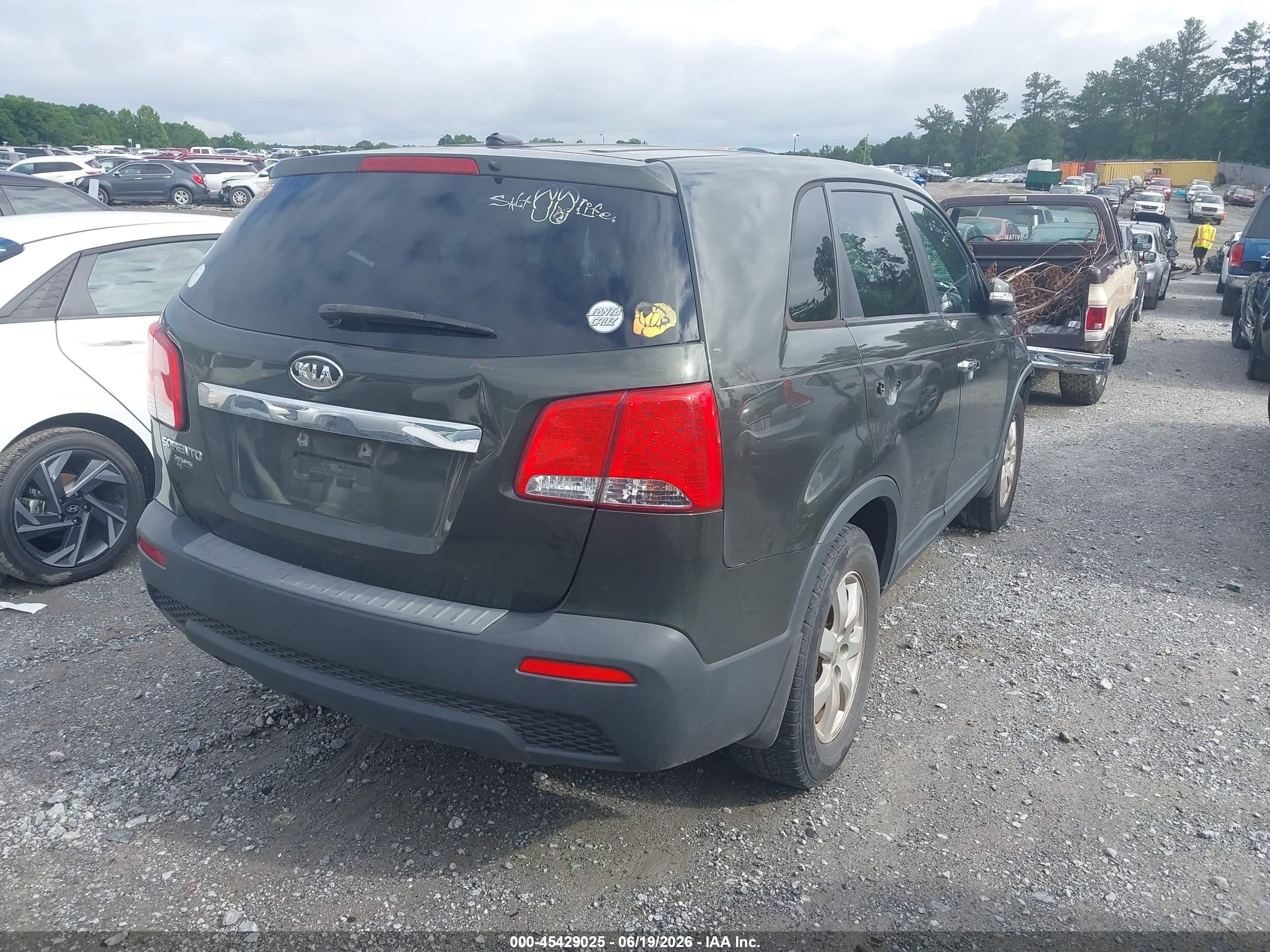 2013 Kia Sorento Lx Green vin: 5XYKT3A13DG332359