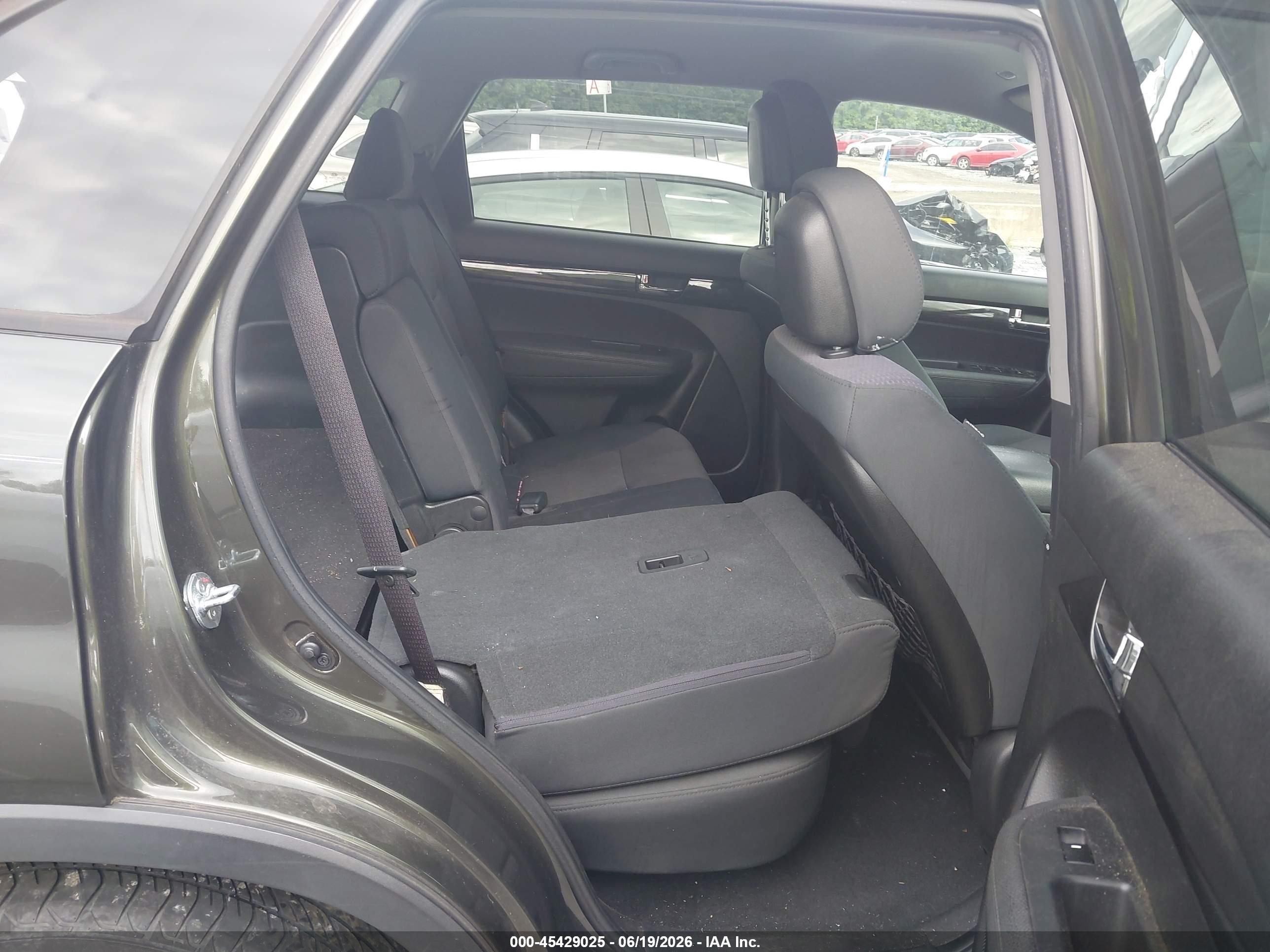 2013 Kia Sorento Lx Green vin: 5XYKT3A13DG332359