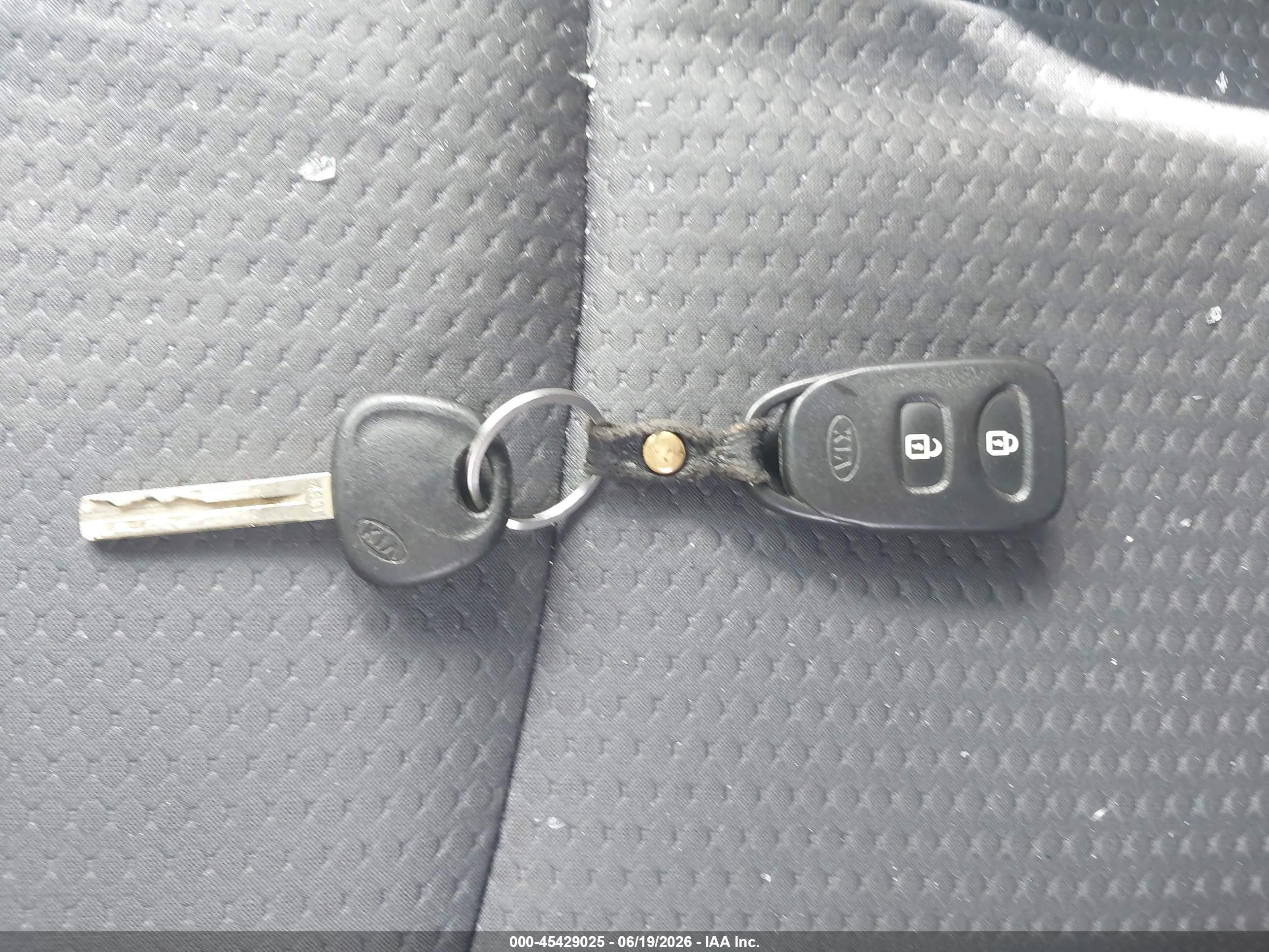 2013 Kia Sorento Lx Green vin: 5XYKT3A13DG332359