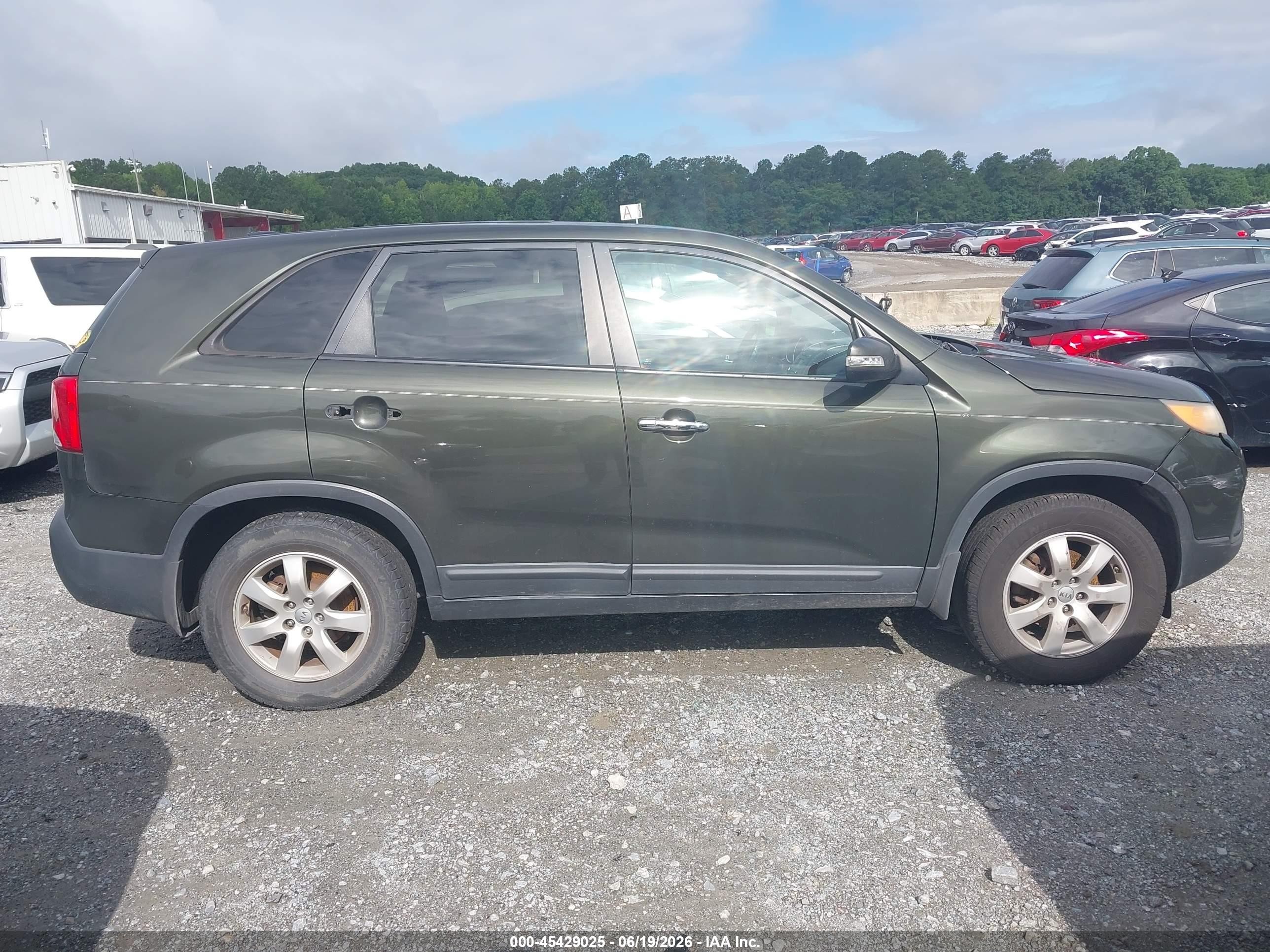 2013 Kia Sorento Lx Green vin: 5XYKT3A13DG332359