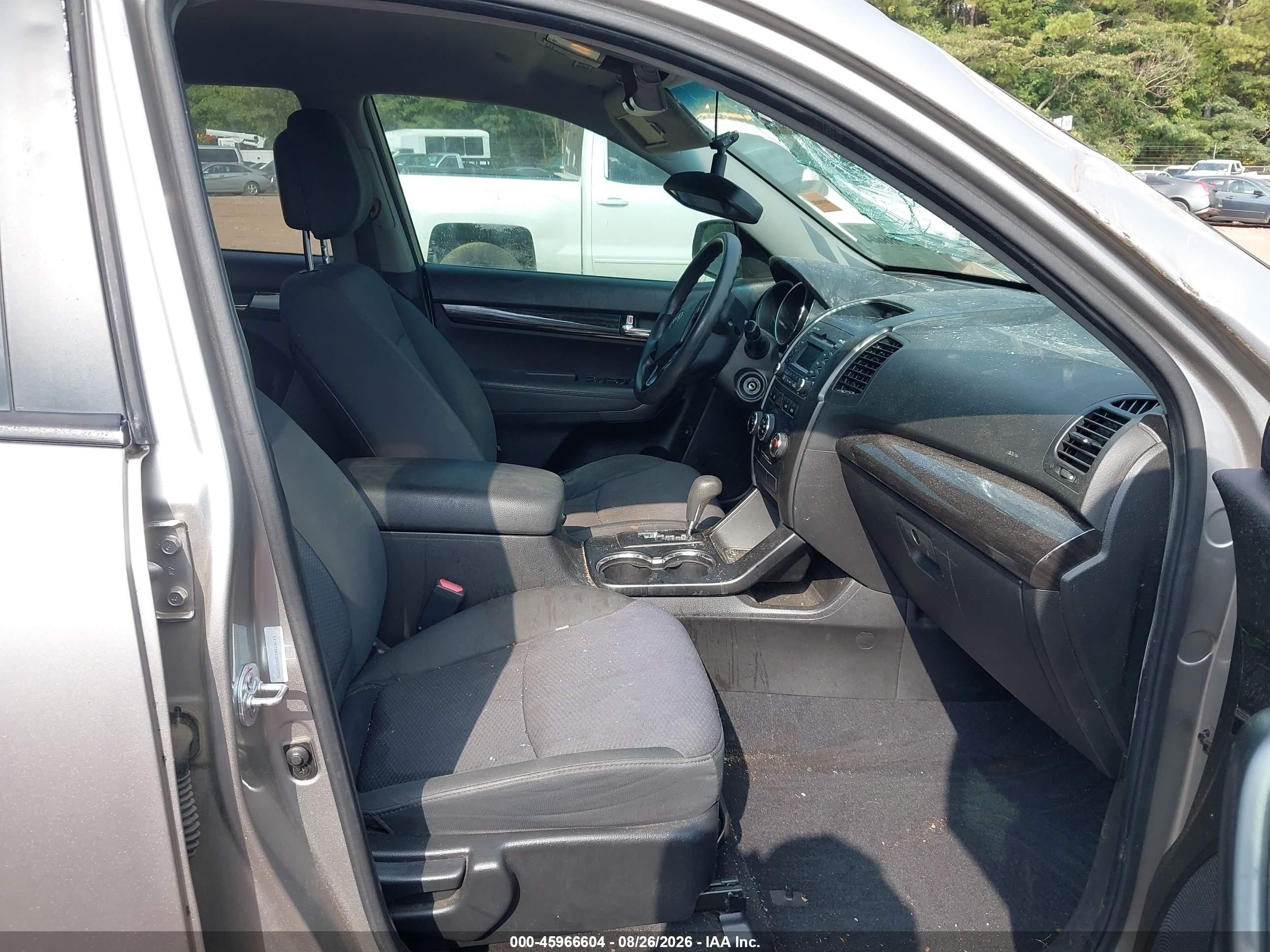 2013 Kia Sorento Lx Silver vin: 5XYKT3A13DG332992