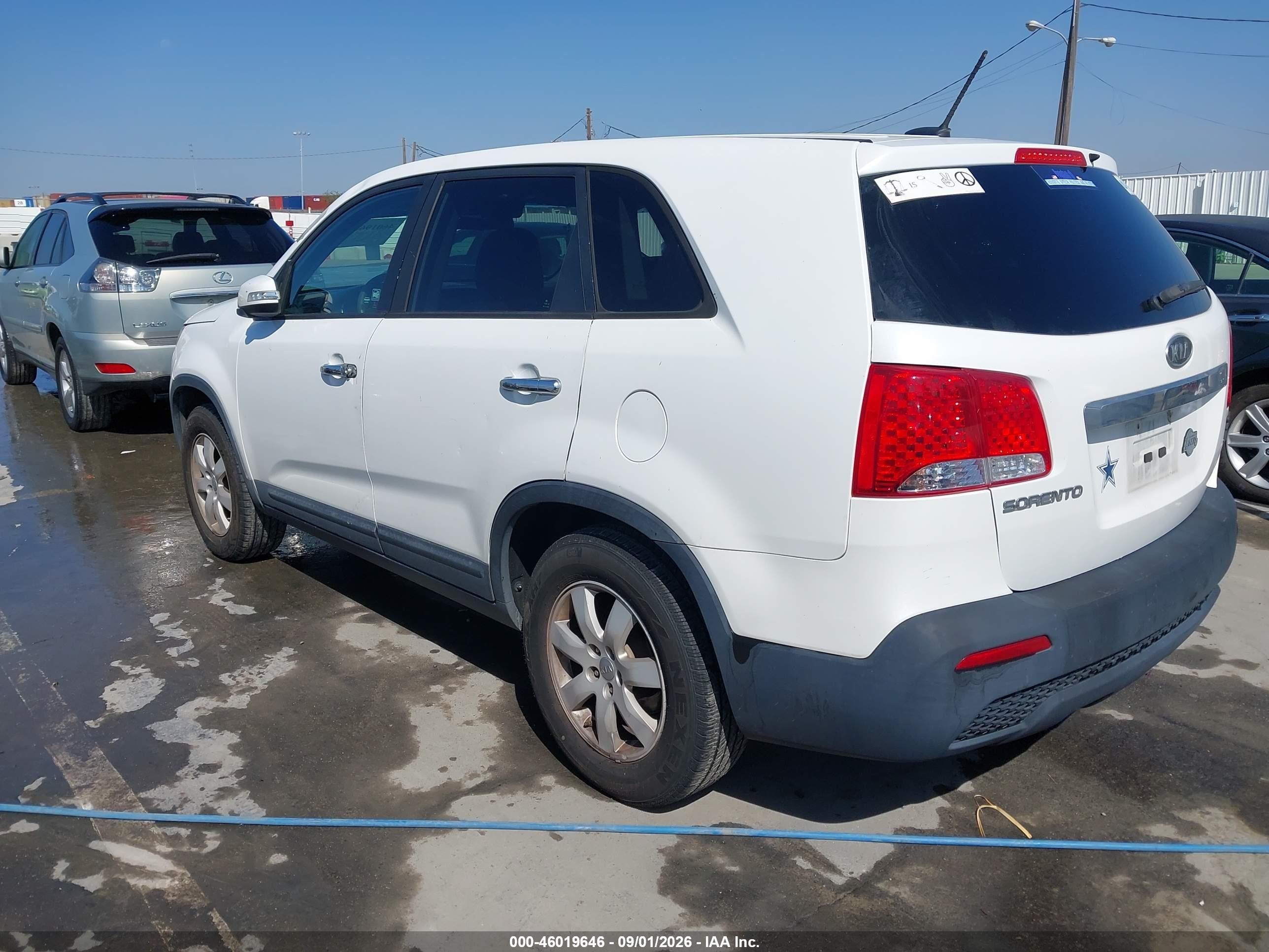 2013 Kia Sorento Lx White vin: 5XYKT3A13DG336606
