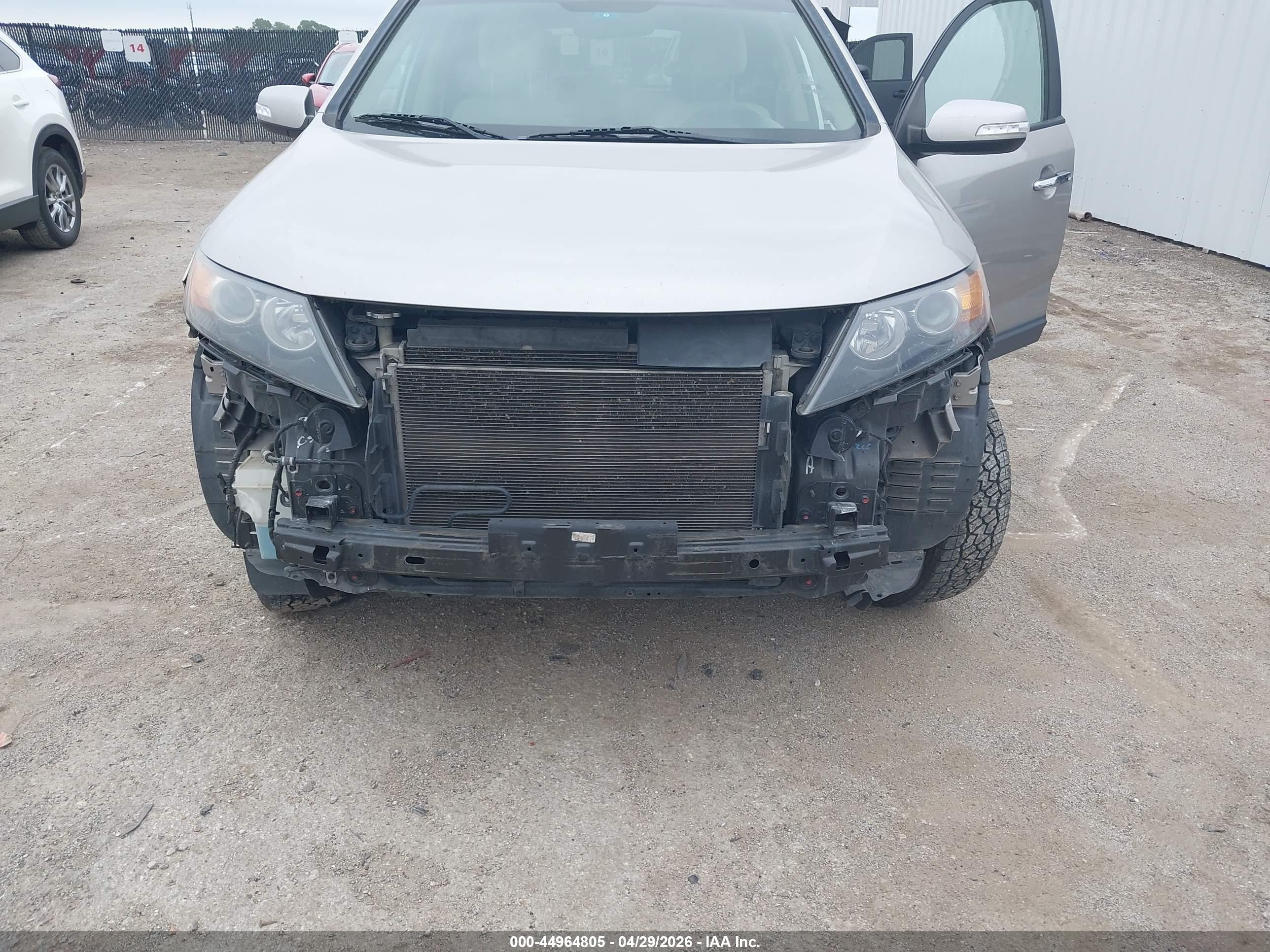 2013 Kia Sorento Lx Champagne vin: 5XYKT3A13DG380105
