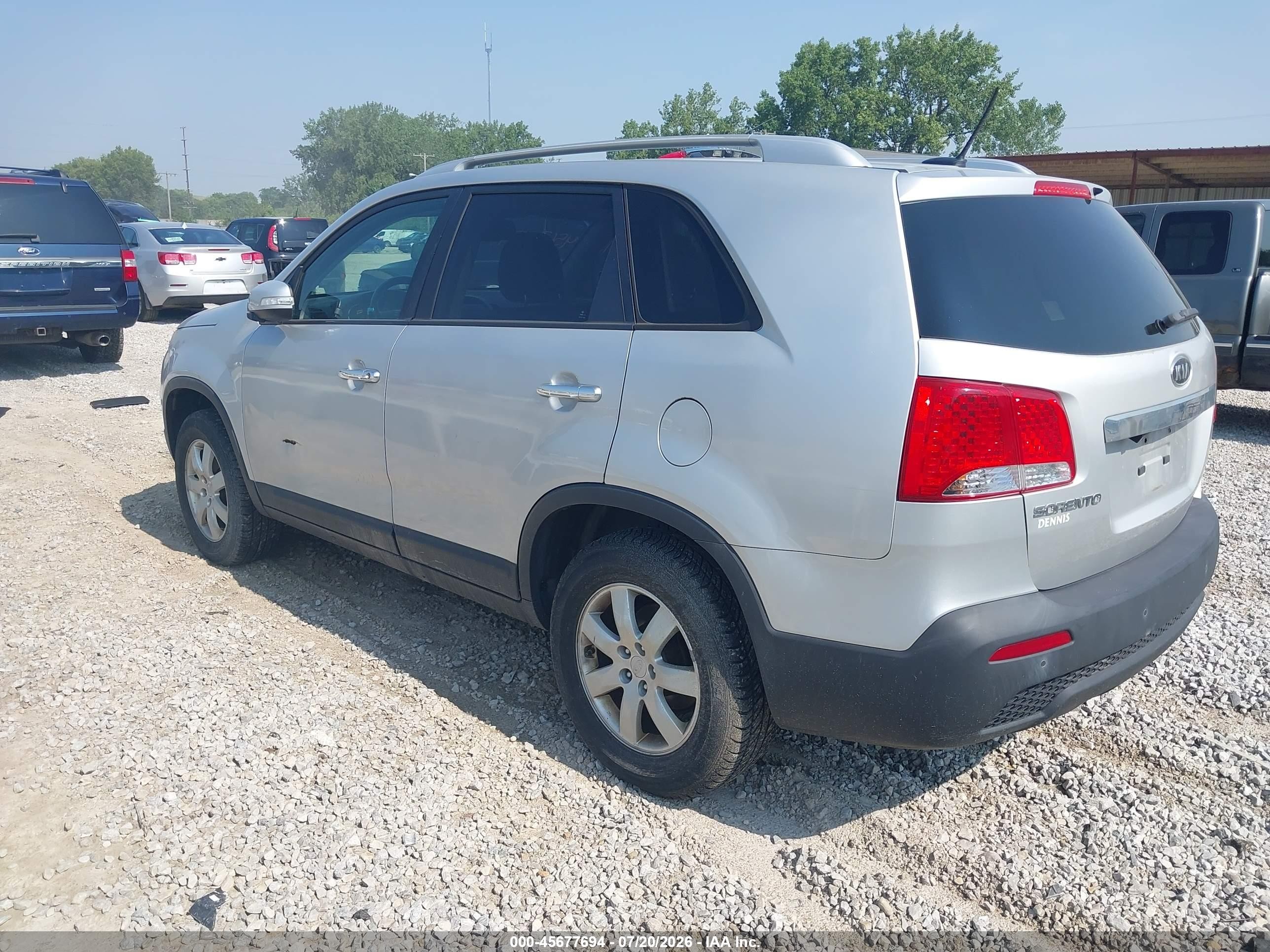 2011 Kia Sorento Lx Silver vin: 5XYKT3A14BG020211