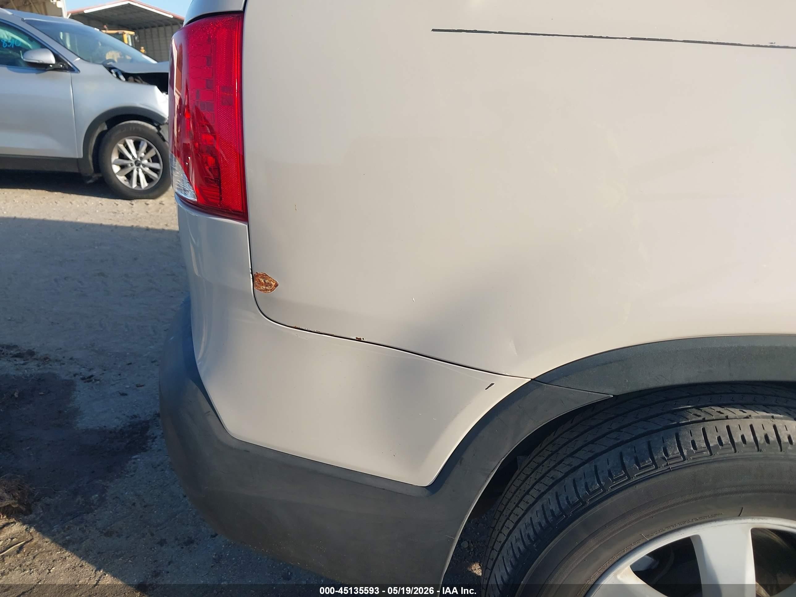 2011 Kia Sorento Lx Кремовый vin: 5XYKT3A14BG040975