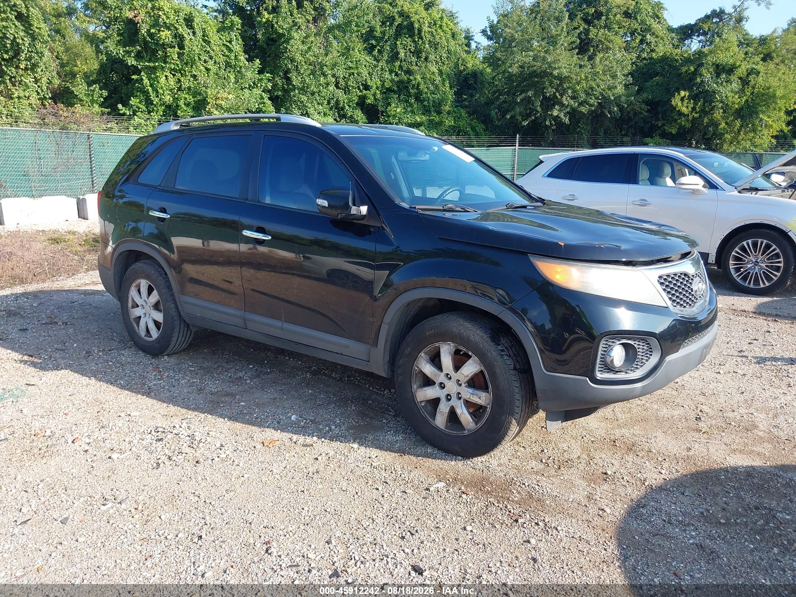 2011 Kia Sorento Lx Black vin: 5XYKT3A14BG048705