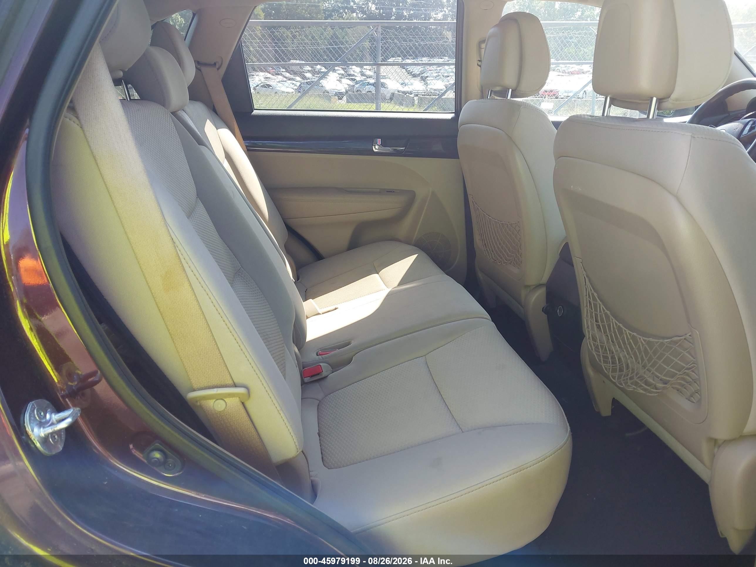 2011 Kia Sorento Lx Burgundy vin: 5XYKT3A14BG101323