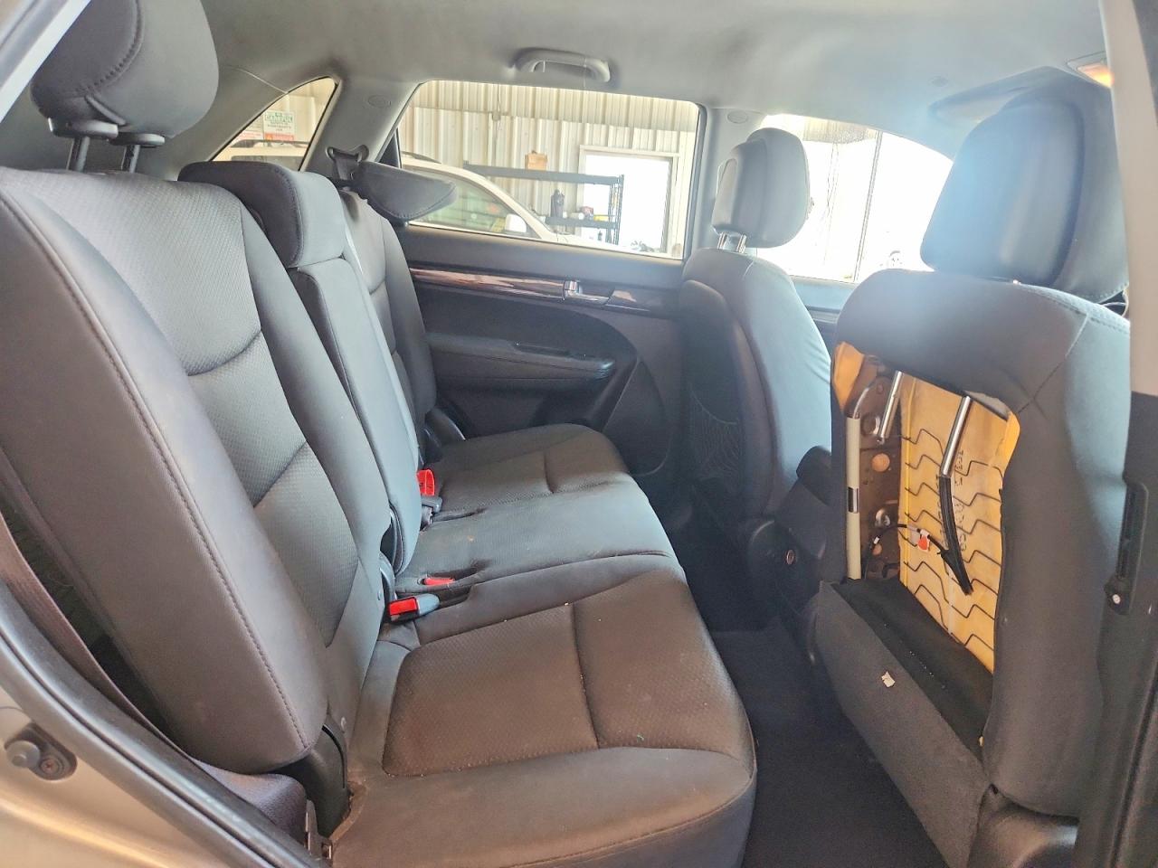 2012 Kia Sorento Lx Gray vin: 5XYKT3A14CG272199