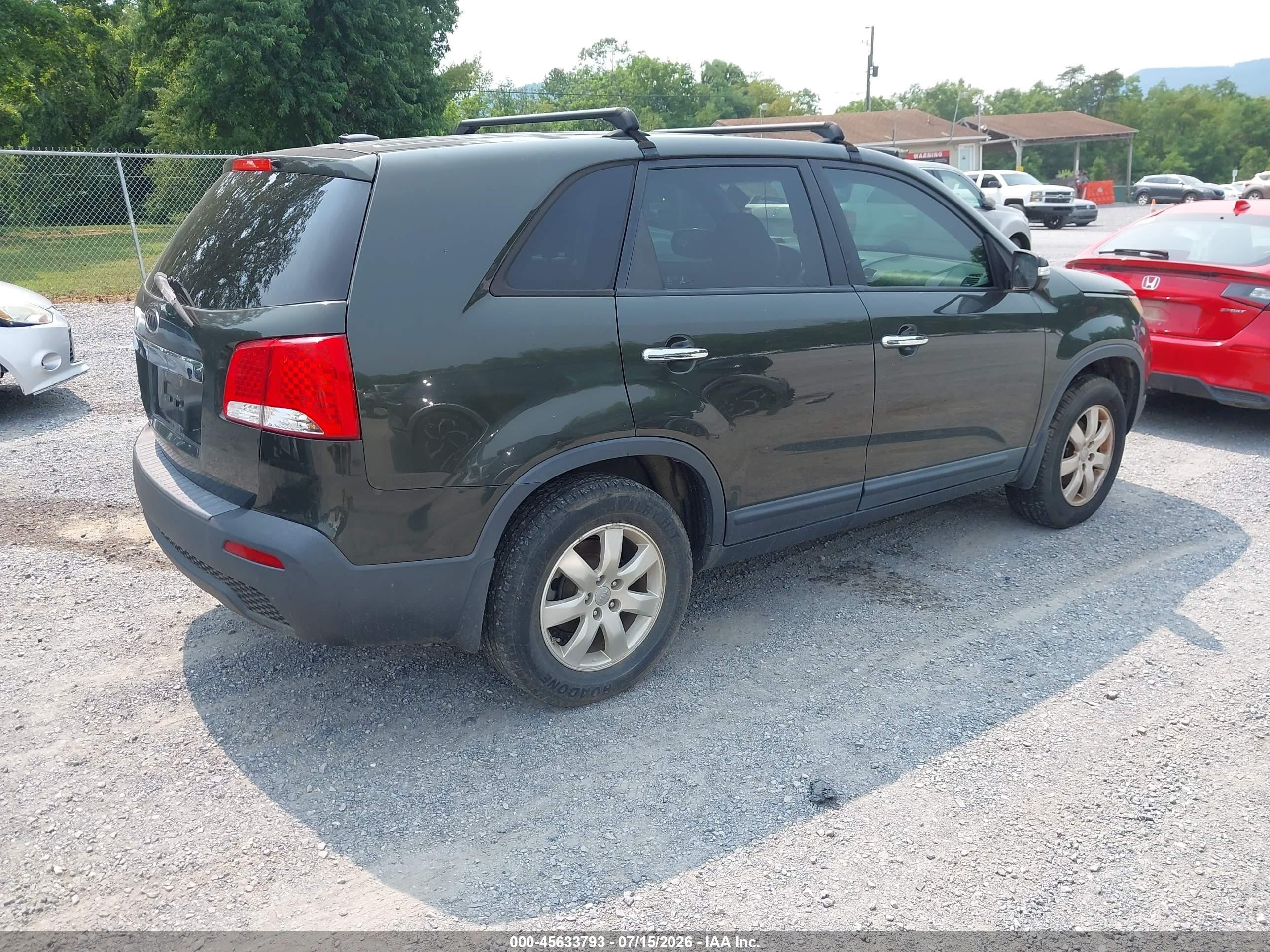 2013 Kia Sorento Lx Green vin: 5XYKT3A14DG332709
