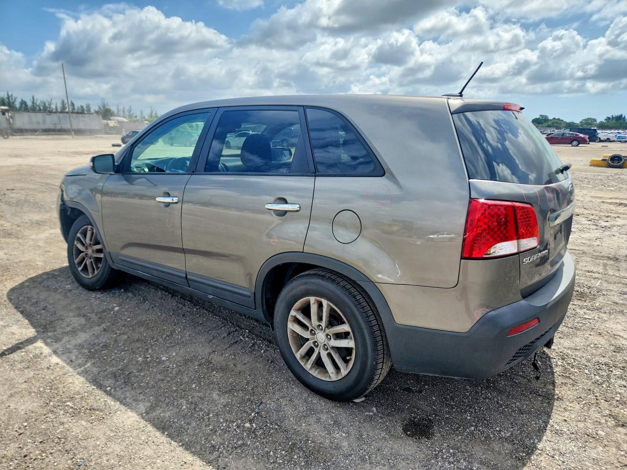 2011 Kia Sorento Lx Beige vin: 5XYKT3A15BG087142