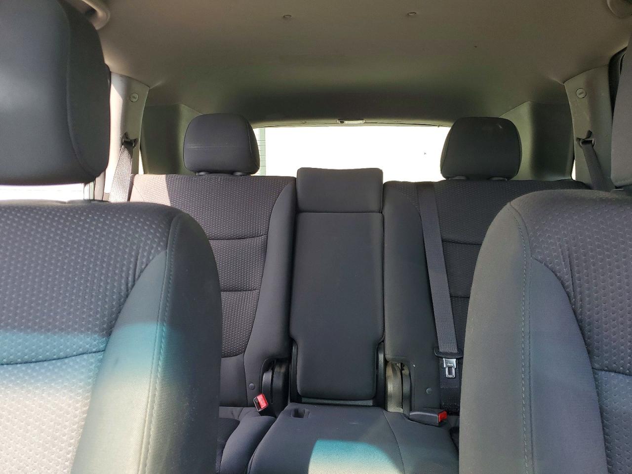 2011 Kia Sorento Lx Бордовый vin: 5XYKT3A15BG164902