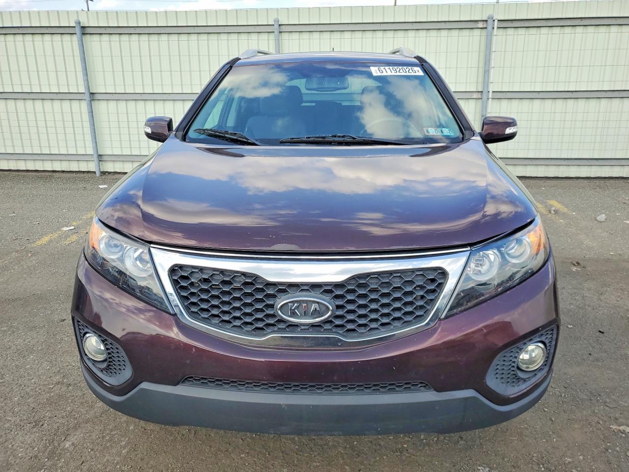 2011 Kia Sorento Lx Бордовый vin: 5XYKT3A15BG164902