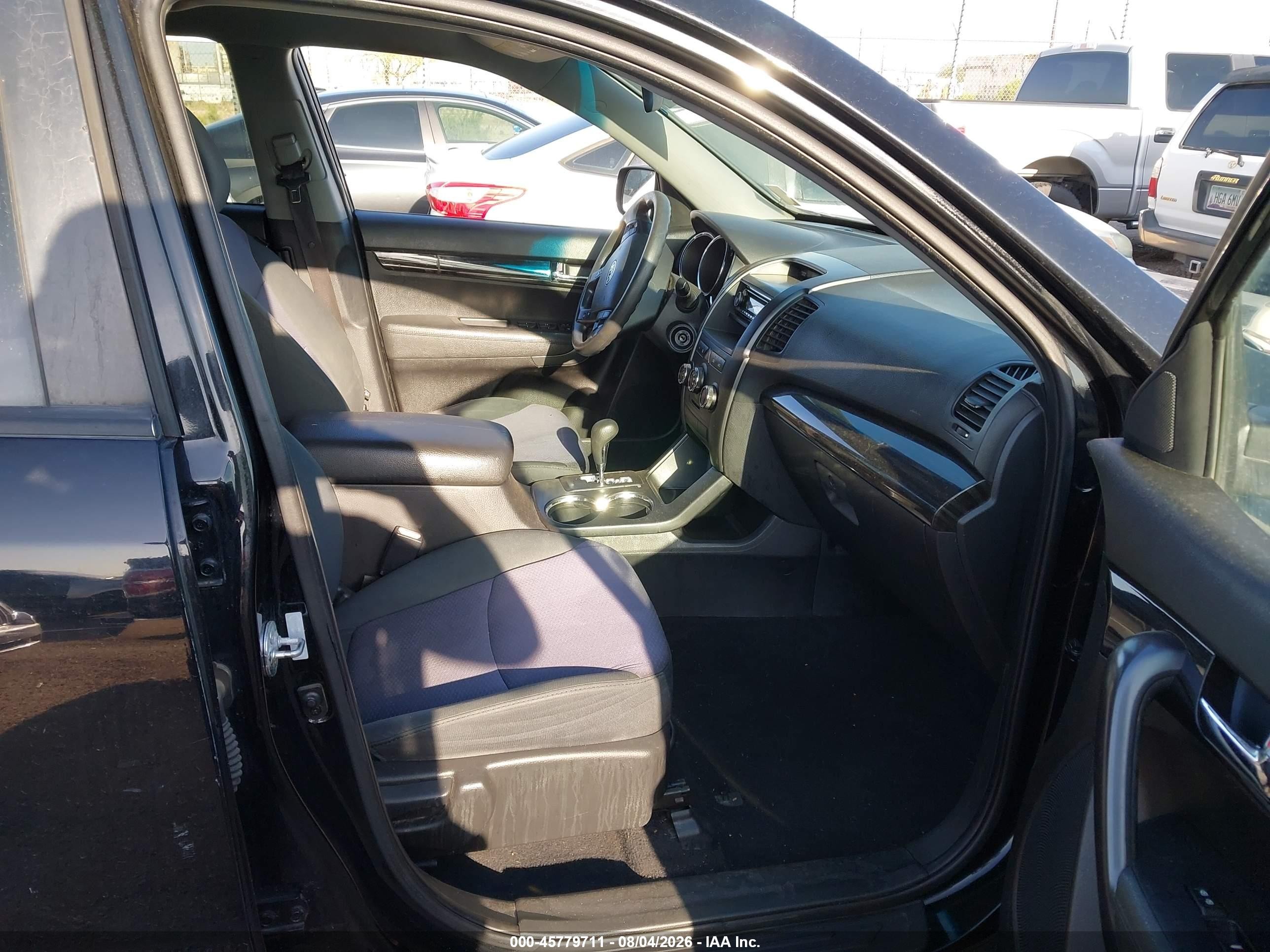 2012 Kia Sorento Lx Черный vin: 5XYKT3A15CG286449