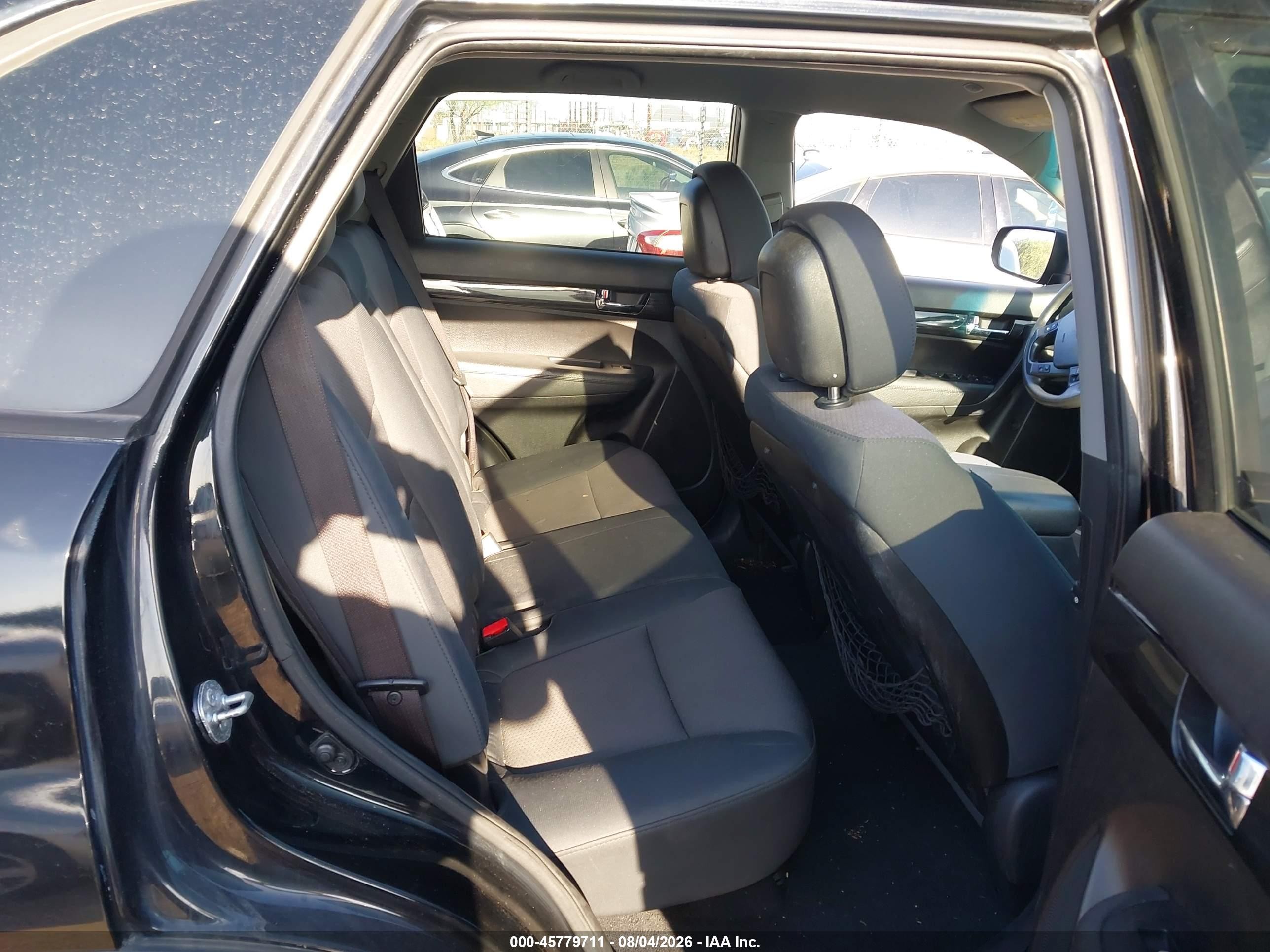 2012 Kia Sorento Lx Черный vin: 5XYKT3A15CG286449