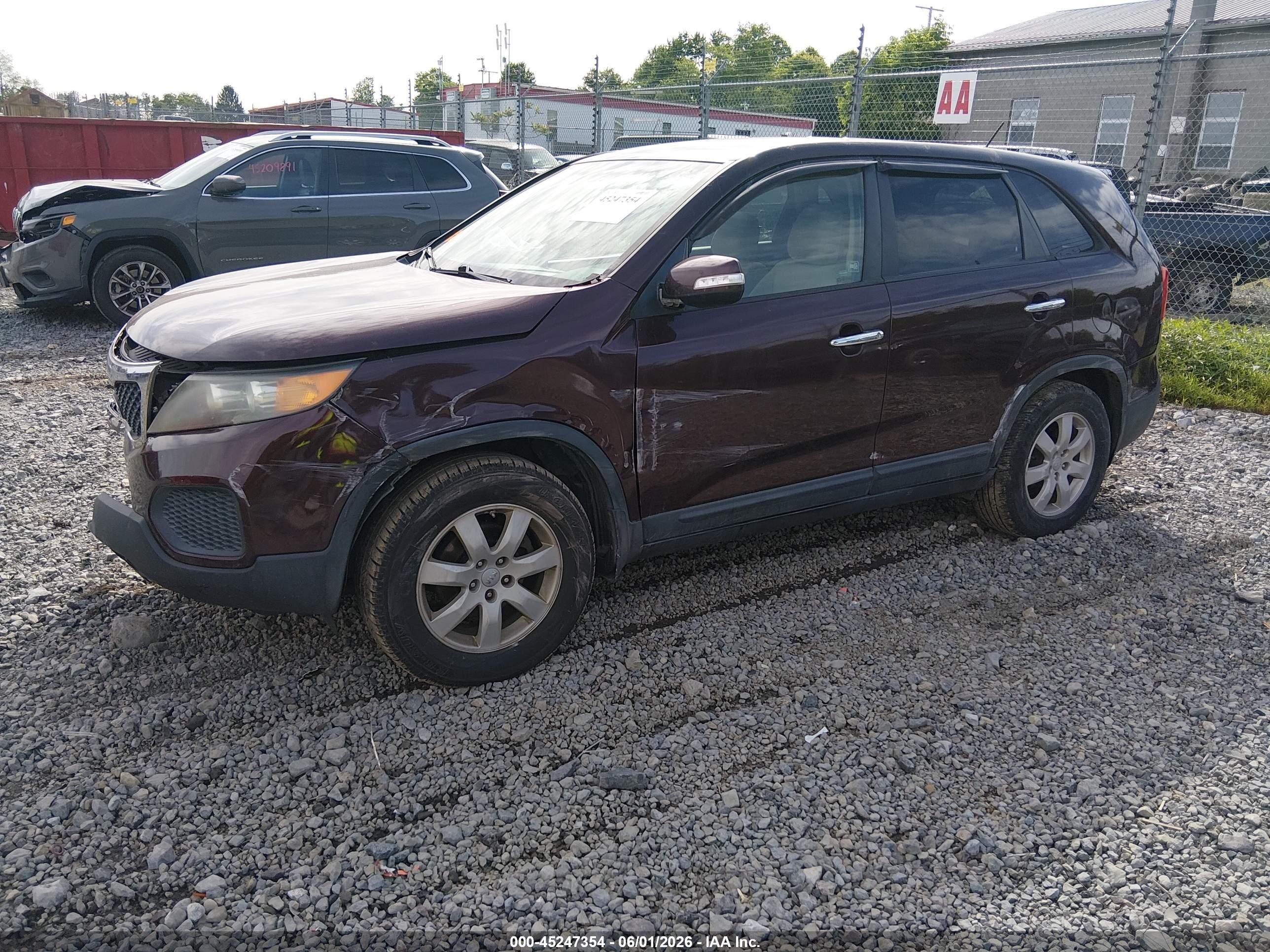 2013 Kia Sorento Lx Maroon vin: 5XYKT3A15DG365895