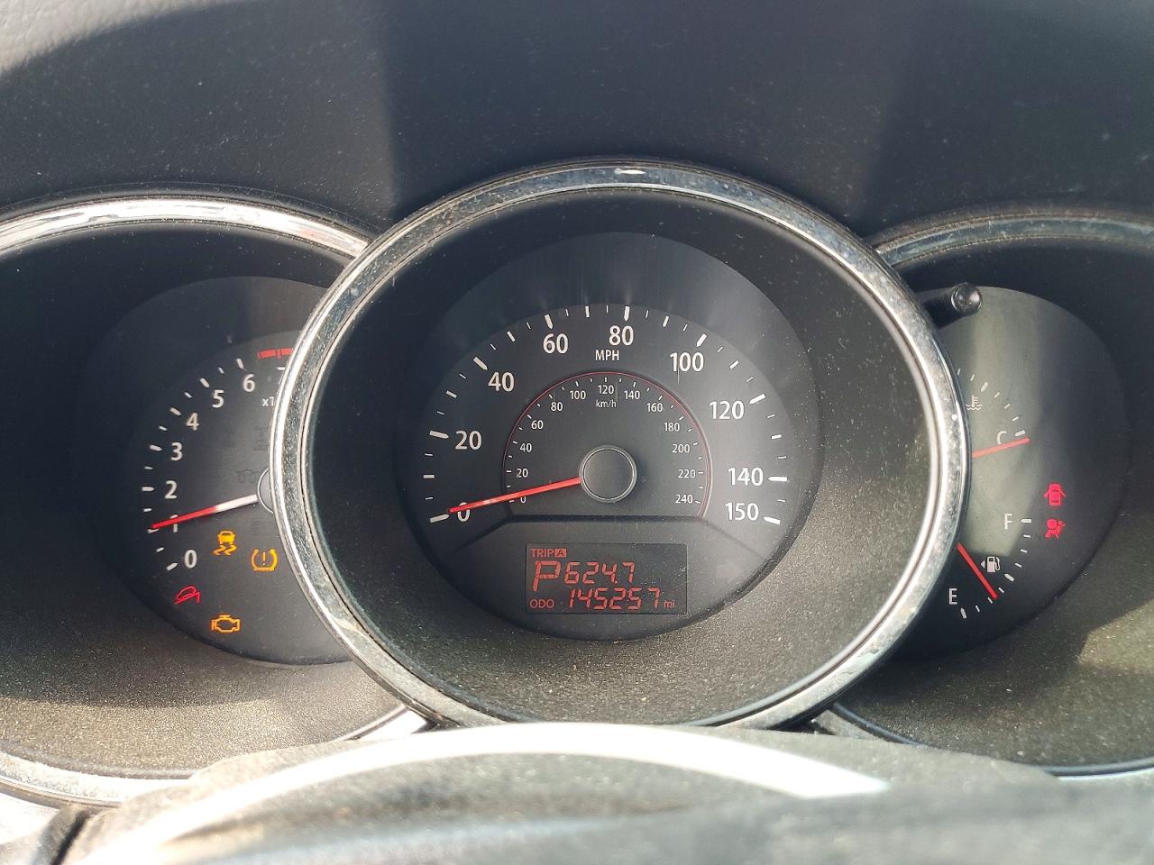 2011 Kia Sorento Lx Red vin: 5XYKT3A16BG039486