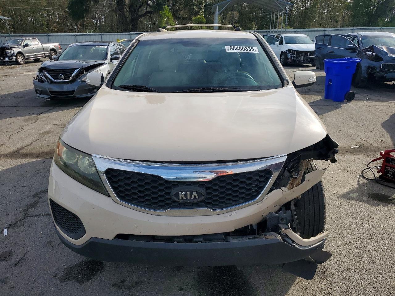 2011 Kia Sorento Lx Tan vin: 5XYKT3A16BG045482