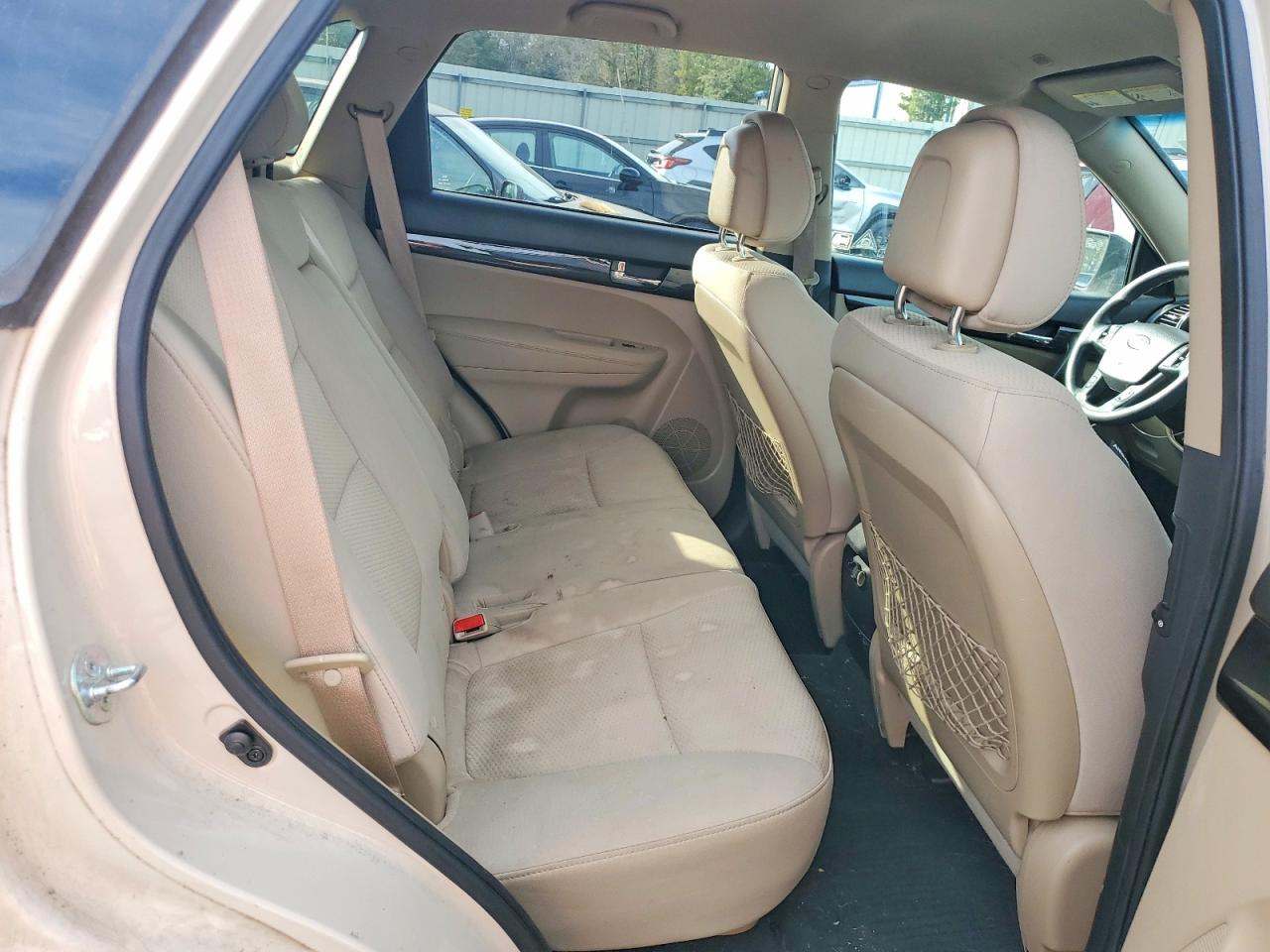 2011 Kia Sorento Lx Tan vin: 5XYKT3A16BG045482