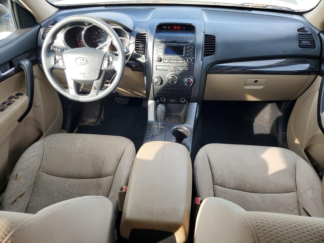 2011 Kia Sorento Lx Tan vin: 5XYKT3A16BG045482