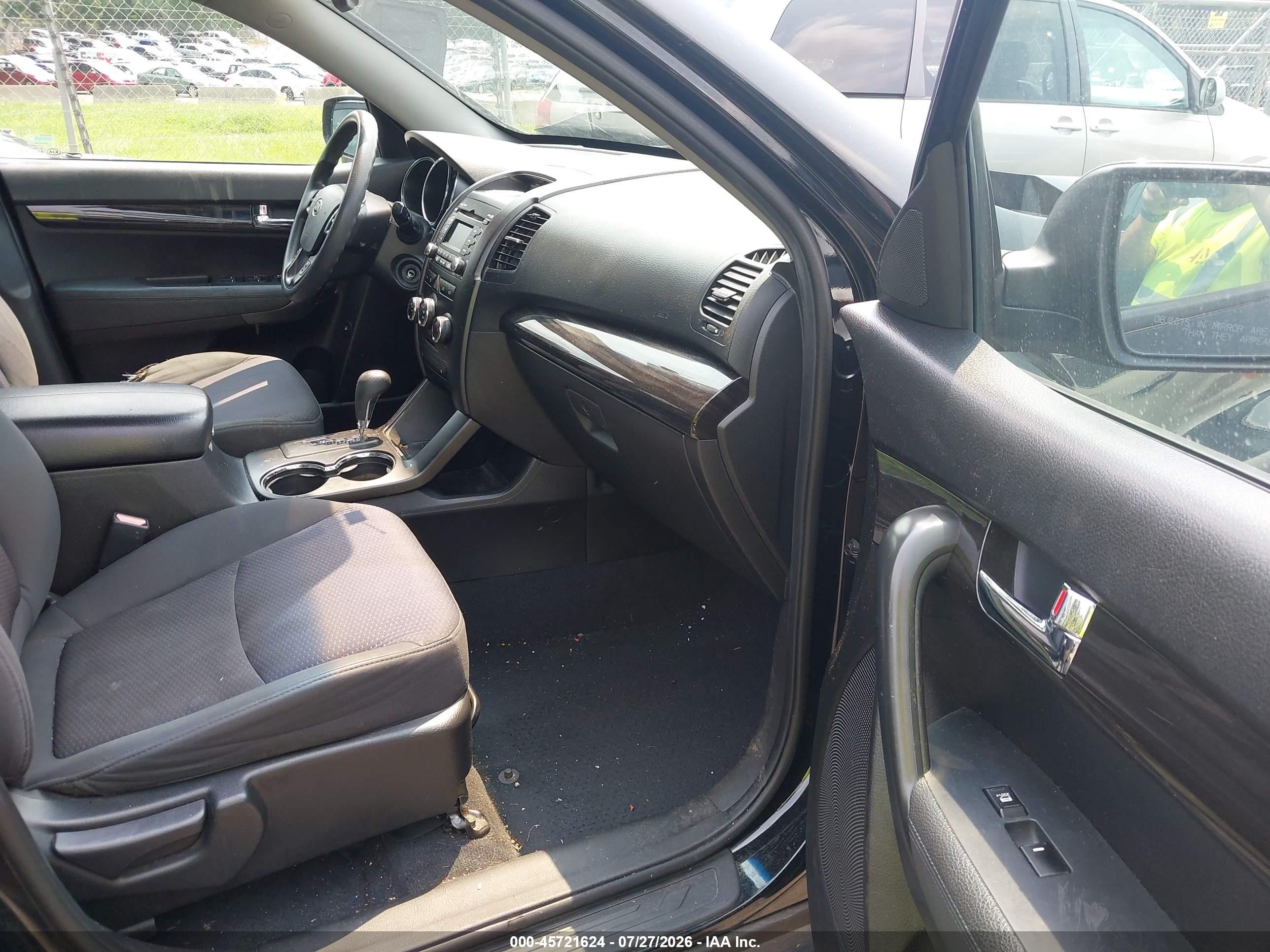 2011 Kia Sorento Lx Black vin: 5XYKT3A16BG170501